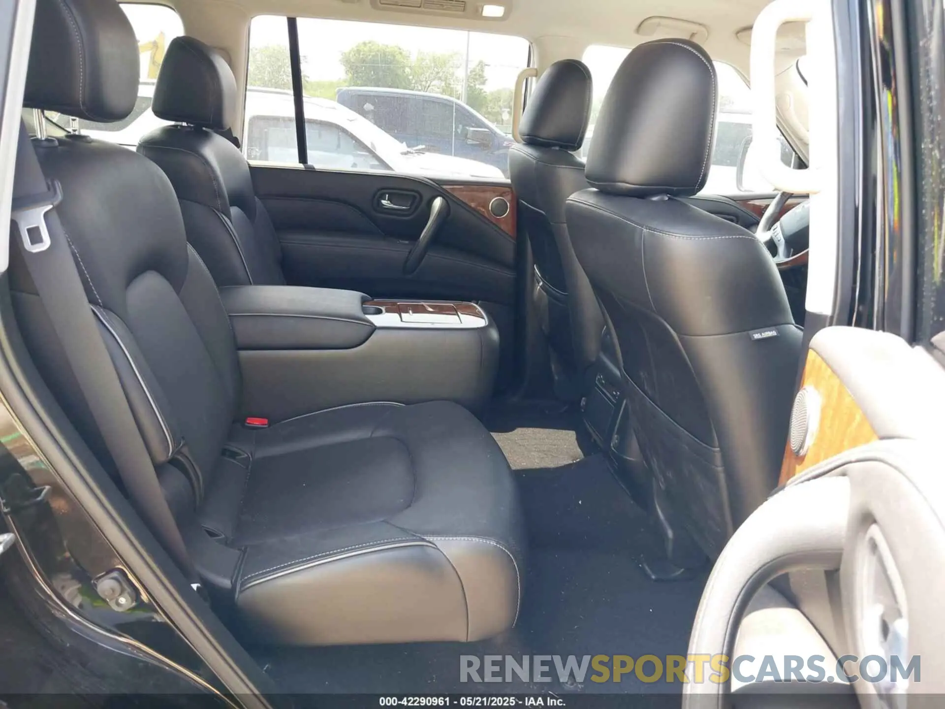8 Photograph of a damaged car JN8AZ2NF0K9686692 INFINITI QX80 2019