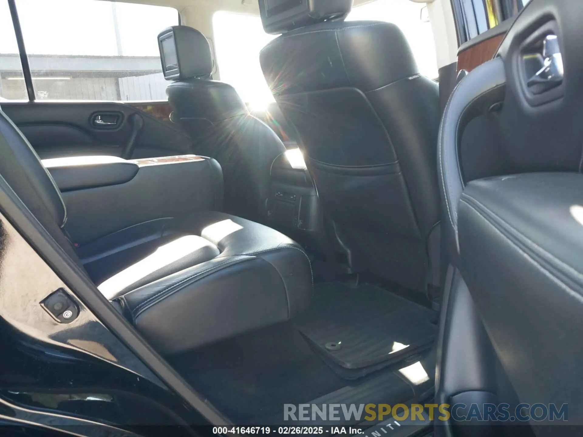 8 Photograph of a damaged car JN8AZ2NF4K9686534 INFINITI QX80 2019