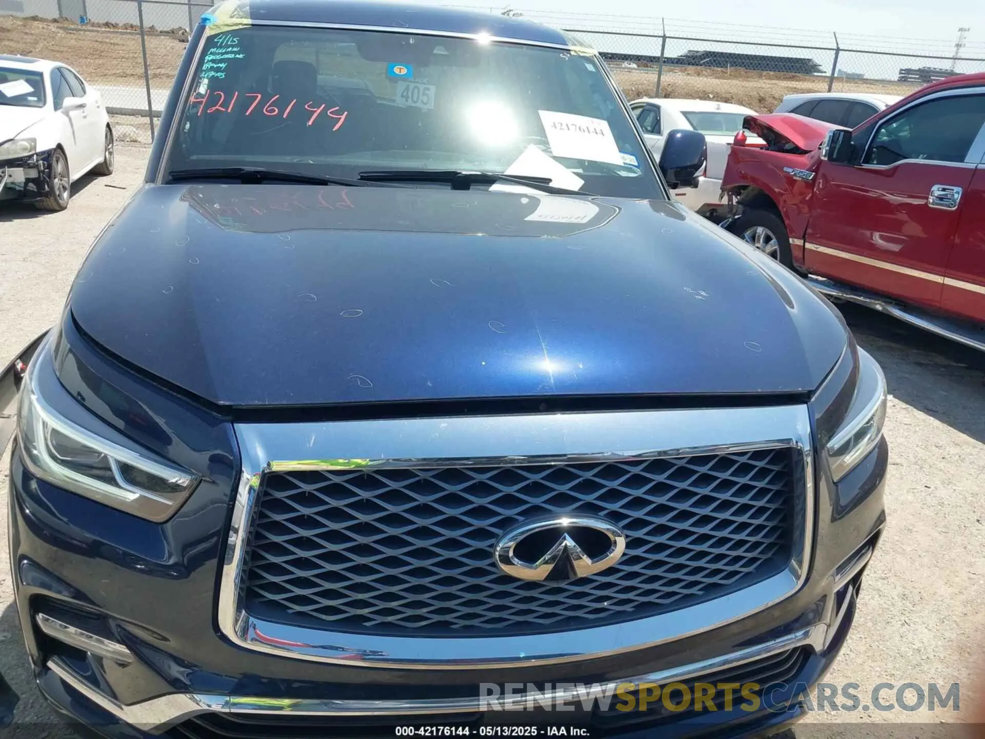 12 Photograph of a damaged car JN8AZ2NF7K9689184 INFINITI QX80 2019