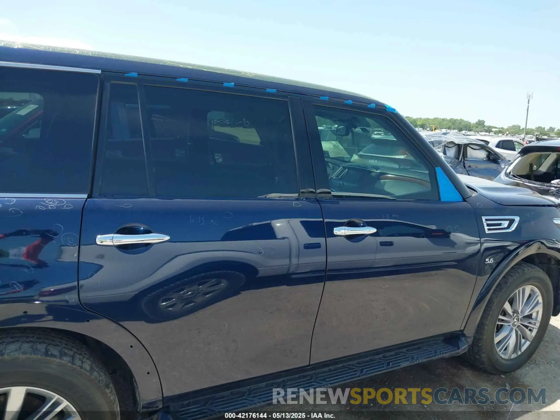 13 Photograph of a damaged car JN8AZ2NF7K9689184 INFINITI QX80 2019