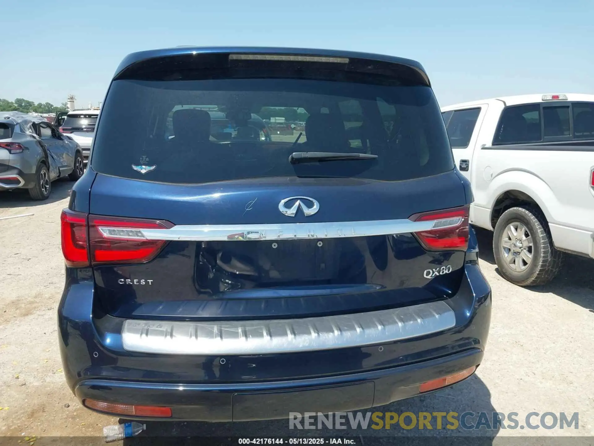 16 Photograph of a damaged car JN8AZ2NF7K9689184 INFINITI QX80 2019