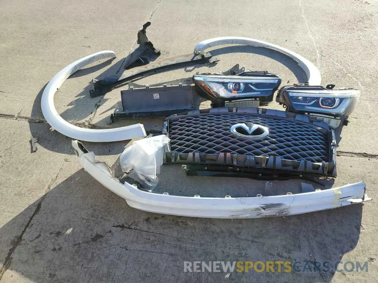 13 Photograph of a damaged car JN8AZ2NF9K9684004 INFINITI QX80 2019