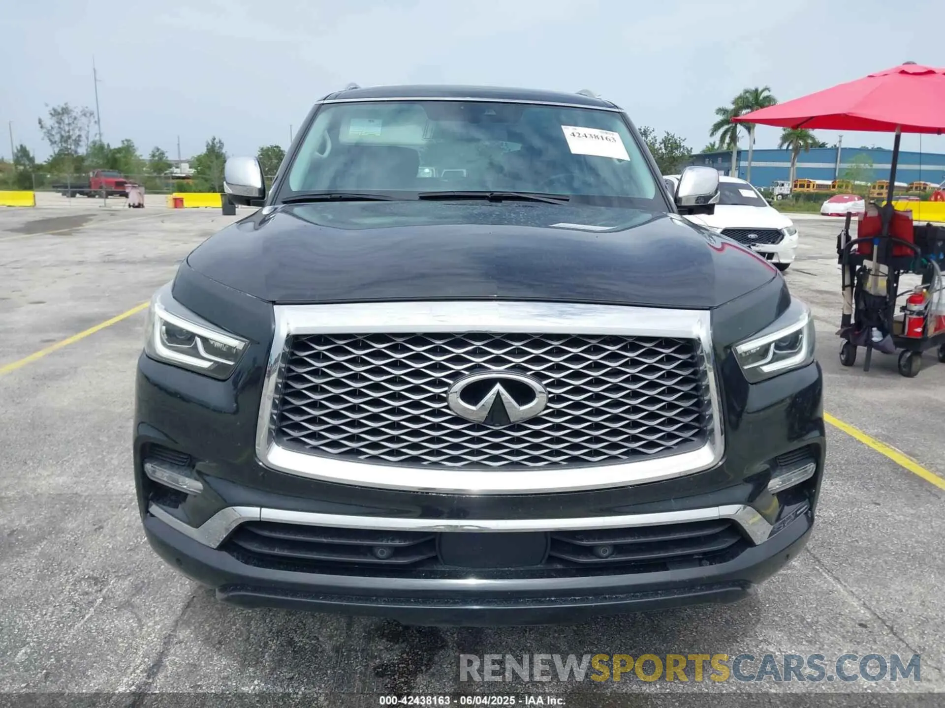 6 Photograph of a damaged car JN8AZ2NE1L9250989 INFINITI QX80 2020