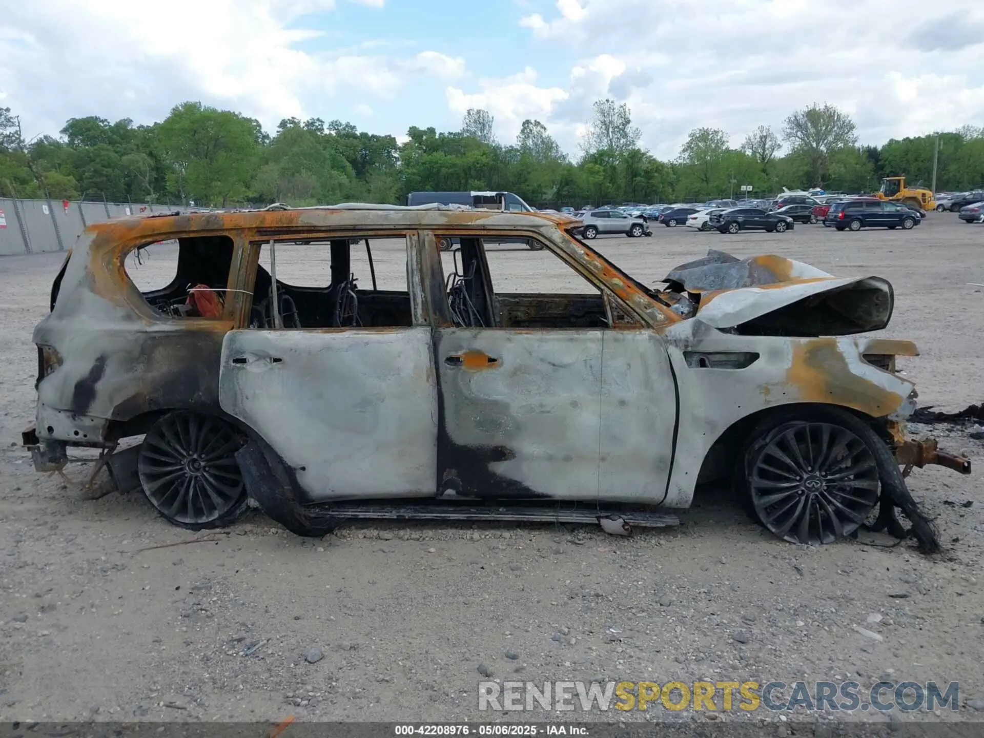 12 Photograph of a damaged car JN8AZ2NE2L9251181 INFINITI QX80 2020