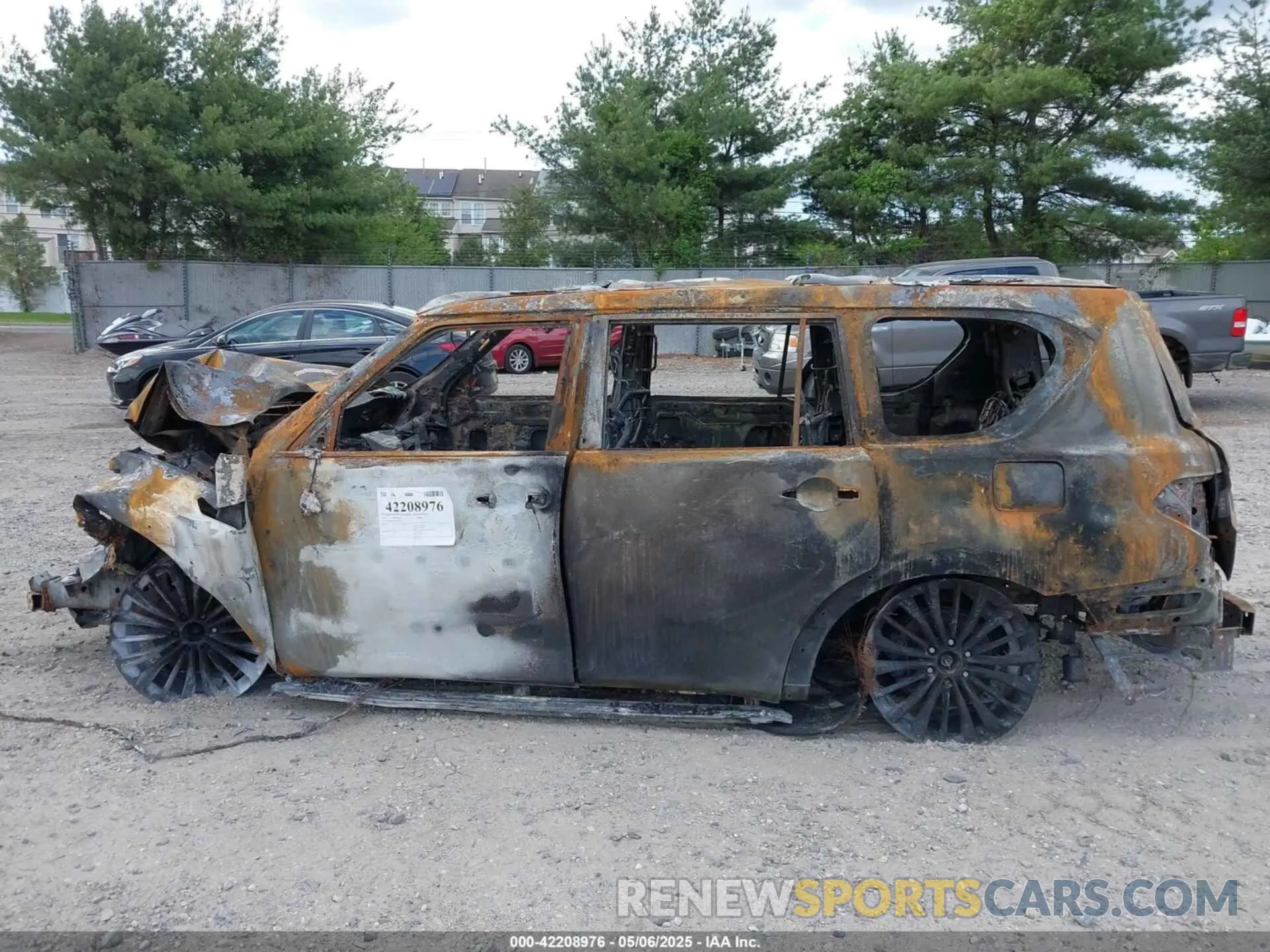 13 Photograph of a damaged car JN8AZ2NE2L9251181 INFINITI QX80 2020