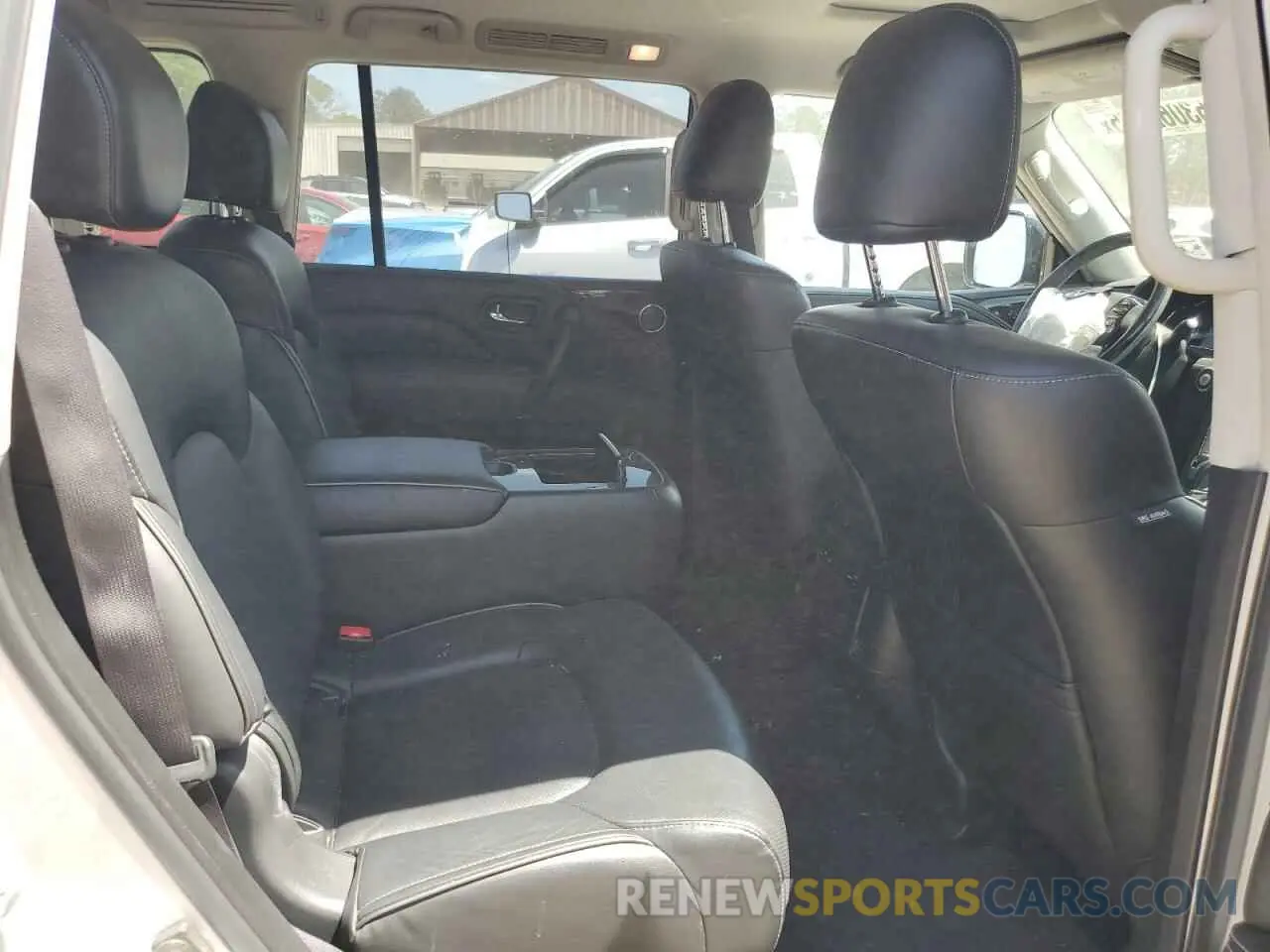 11 Photograph of a damaged car JN8AZ2NF1L9702318 INFINITI QX80 2020