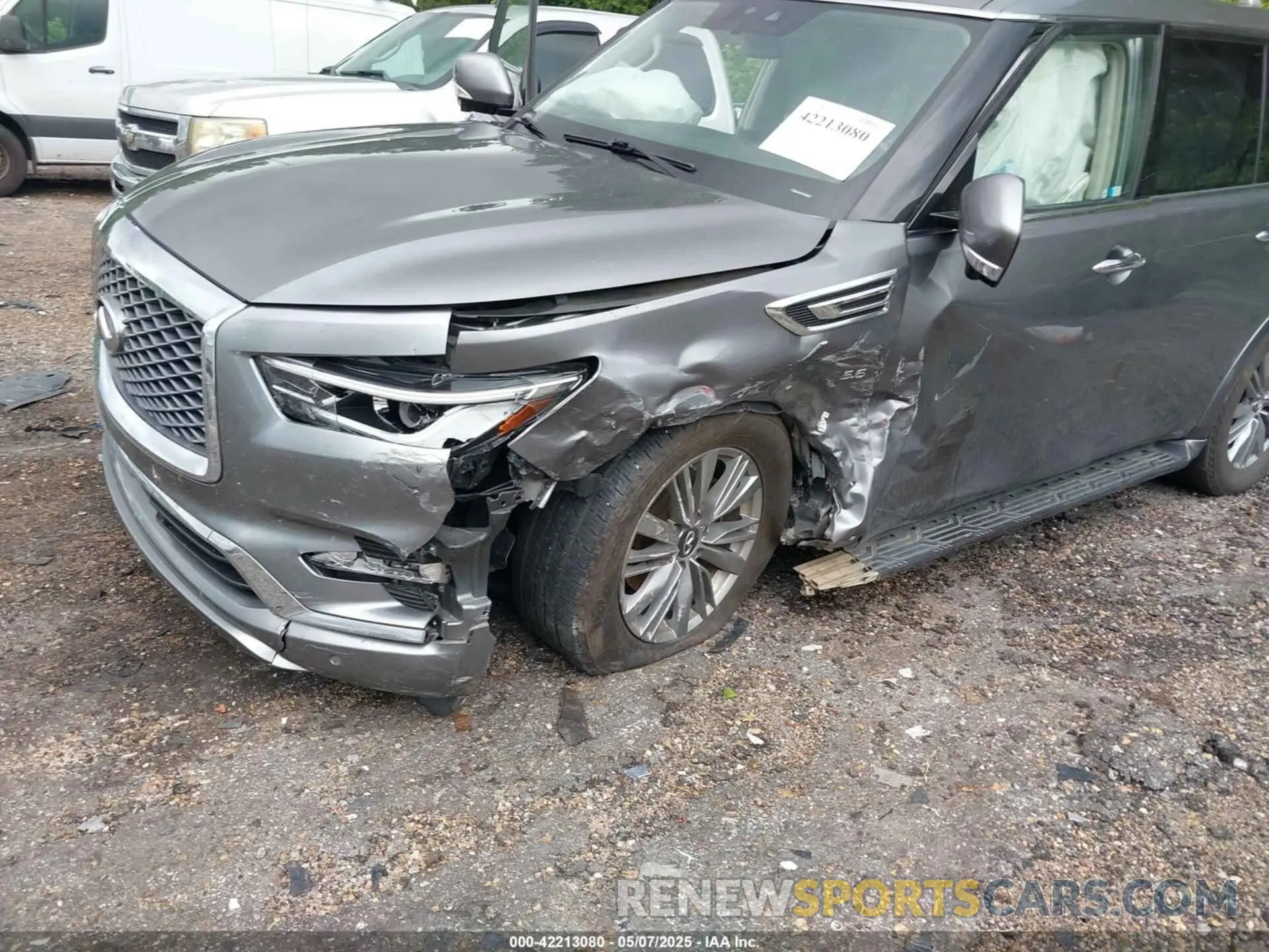 6 Photograph of a damaged car JN8AZ2NF5L9705321 INFINITI QX80 2020