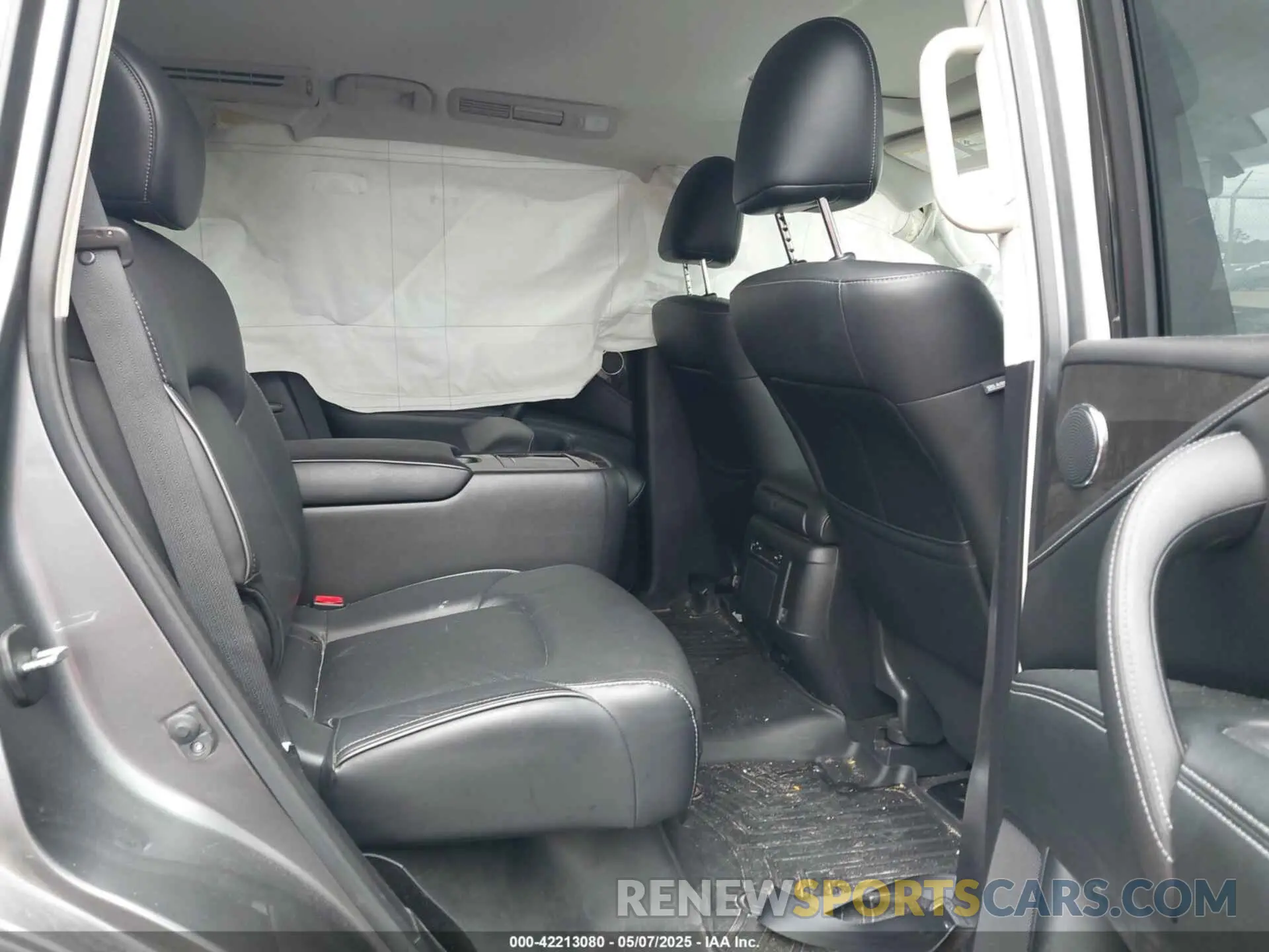 8 Photograph of a damaged car JN8AZ2NF5L9705321 INFINITI QX80 2020