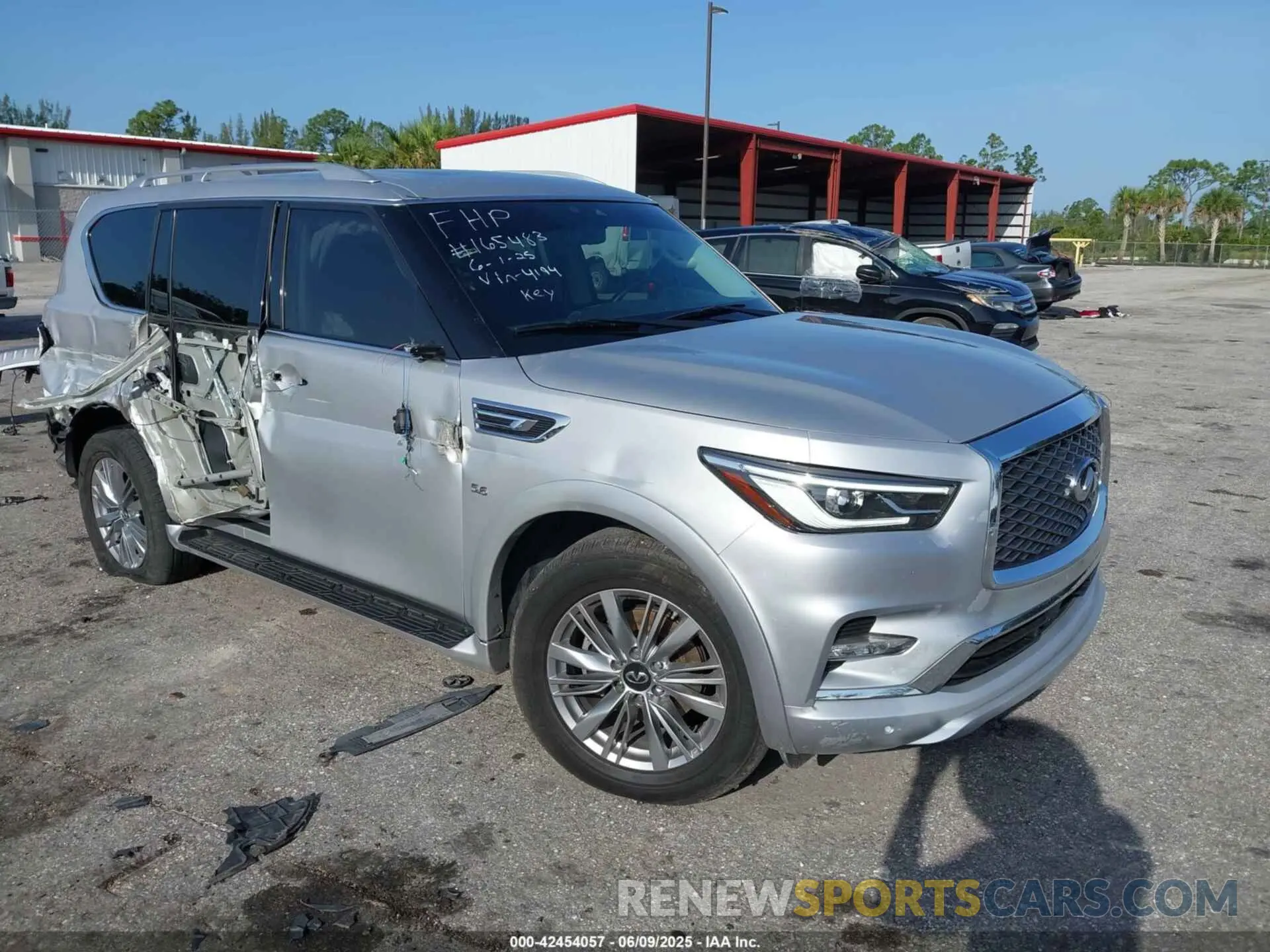 1 Photograph of a damaged car JN8AZ2NF8L9704194 INFINITI QX80 2020
