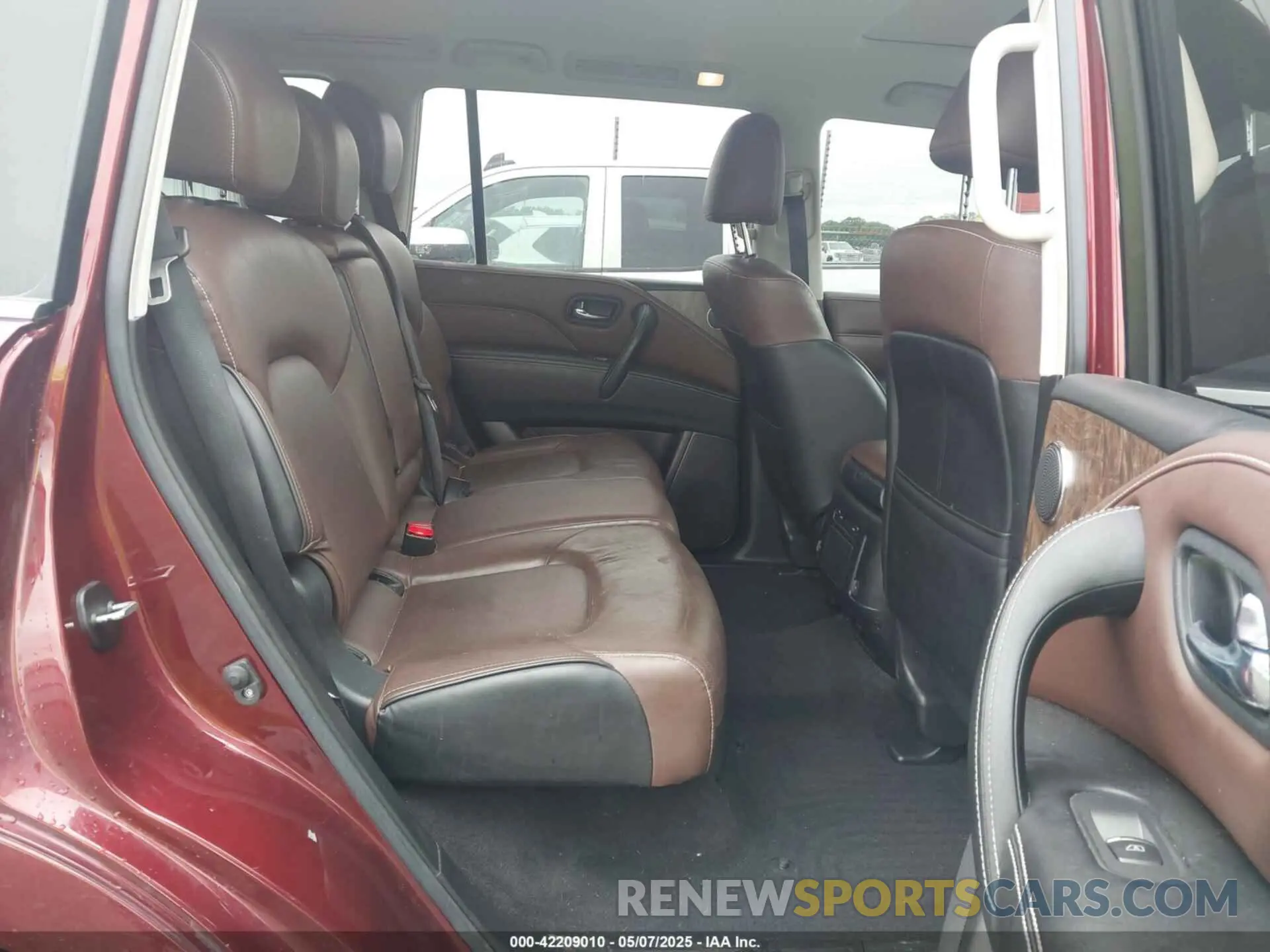 8 Photograph of a damaged car JN8AZ2AD6M9861583 INFINITI QX80 2021