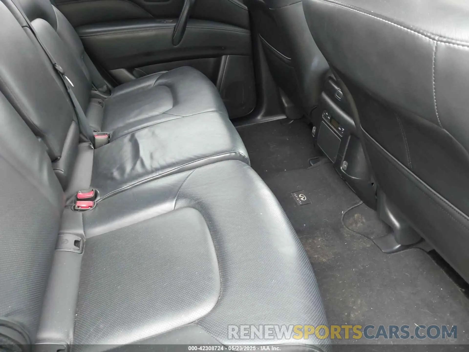 8 Photograph of a damaged car JN8AZ2AD7M9861561 INFINITI QX80 2021