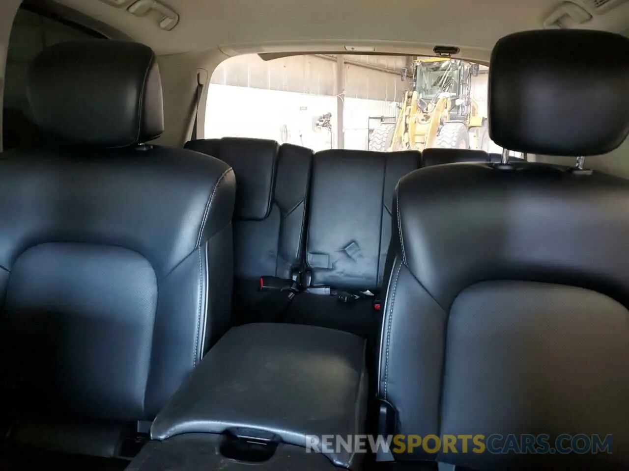 10 Photograph of a damaged car JN8AZ2AE4M9271181 INFINITI QX80 2021