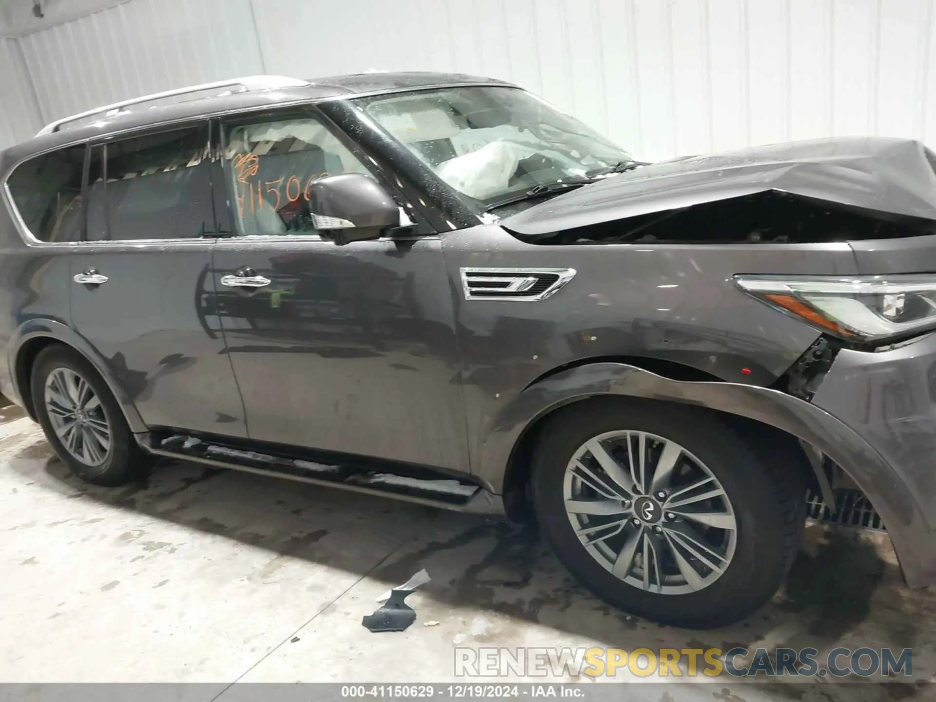 13 Photograph of a damaged car JN8AZ2AE9N9291962 INFINITI QX80 2022
