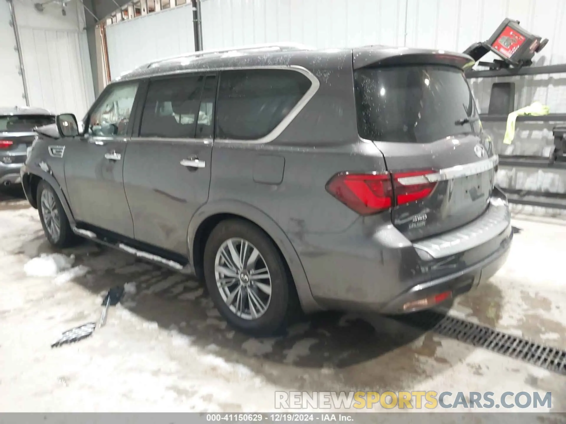 3 Photograph of a damaged car JN8AZ2AE9N9291962 INFINITI QX80 2022