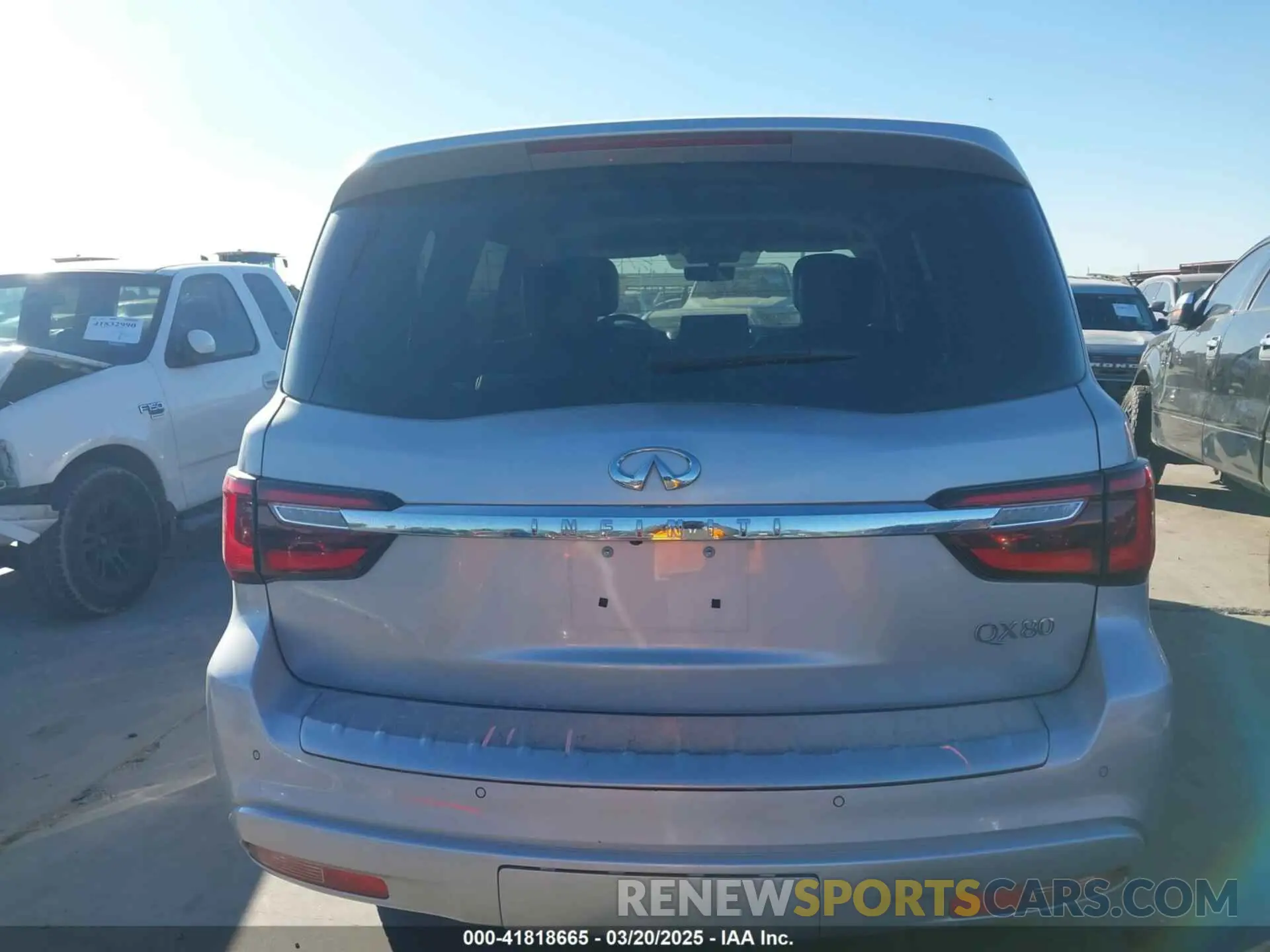 17 Photograph of a damaged car JN8AZ2AF3N9741372 INFINITI QX80 2022
