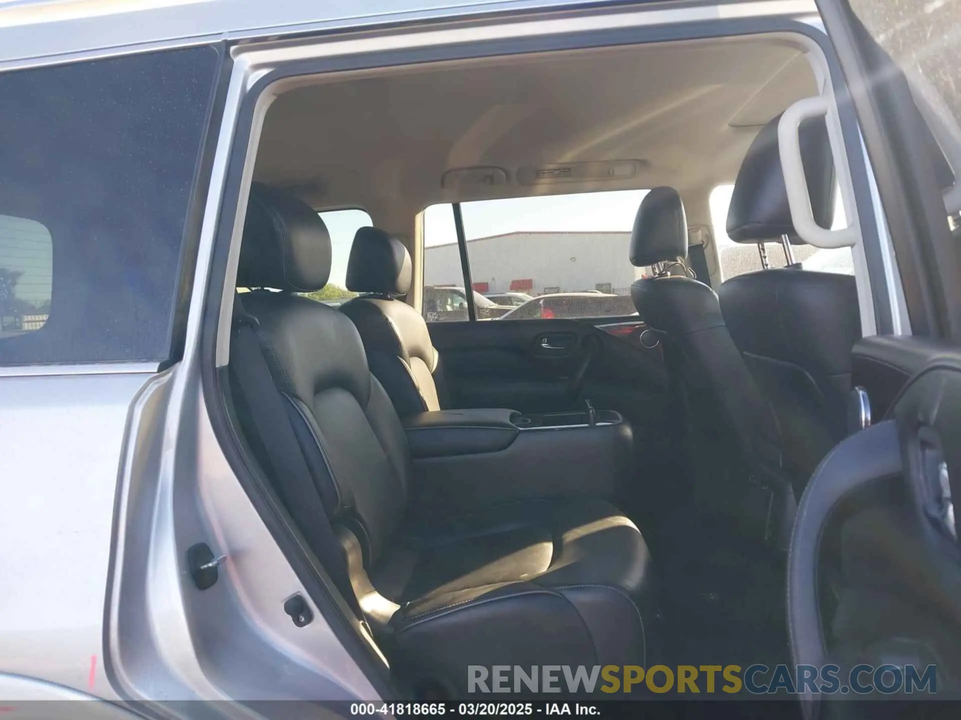 8 Photograph of a damaged car JN8AZ2AF3N9741372 INFINITI QX80 2022