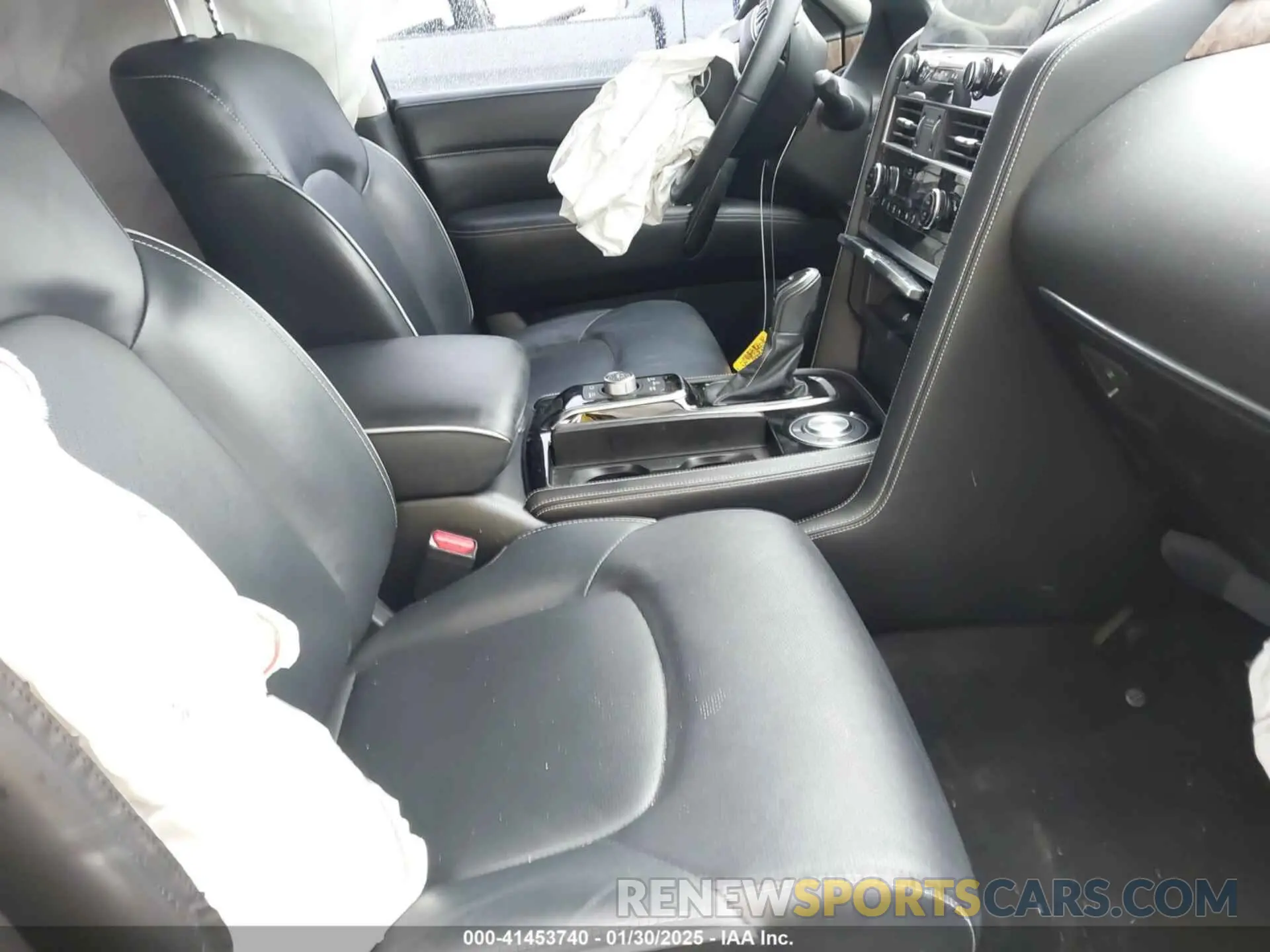 5 Photograph of a damaged car JN8AZ2AF5N9741342 INFINITI QX80 2022