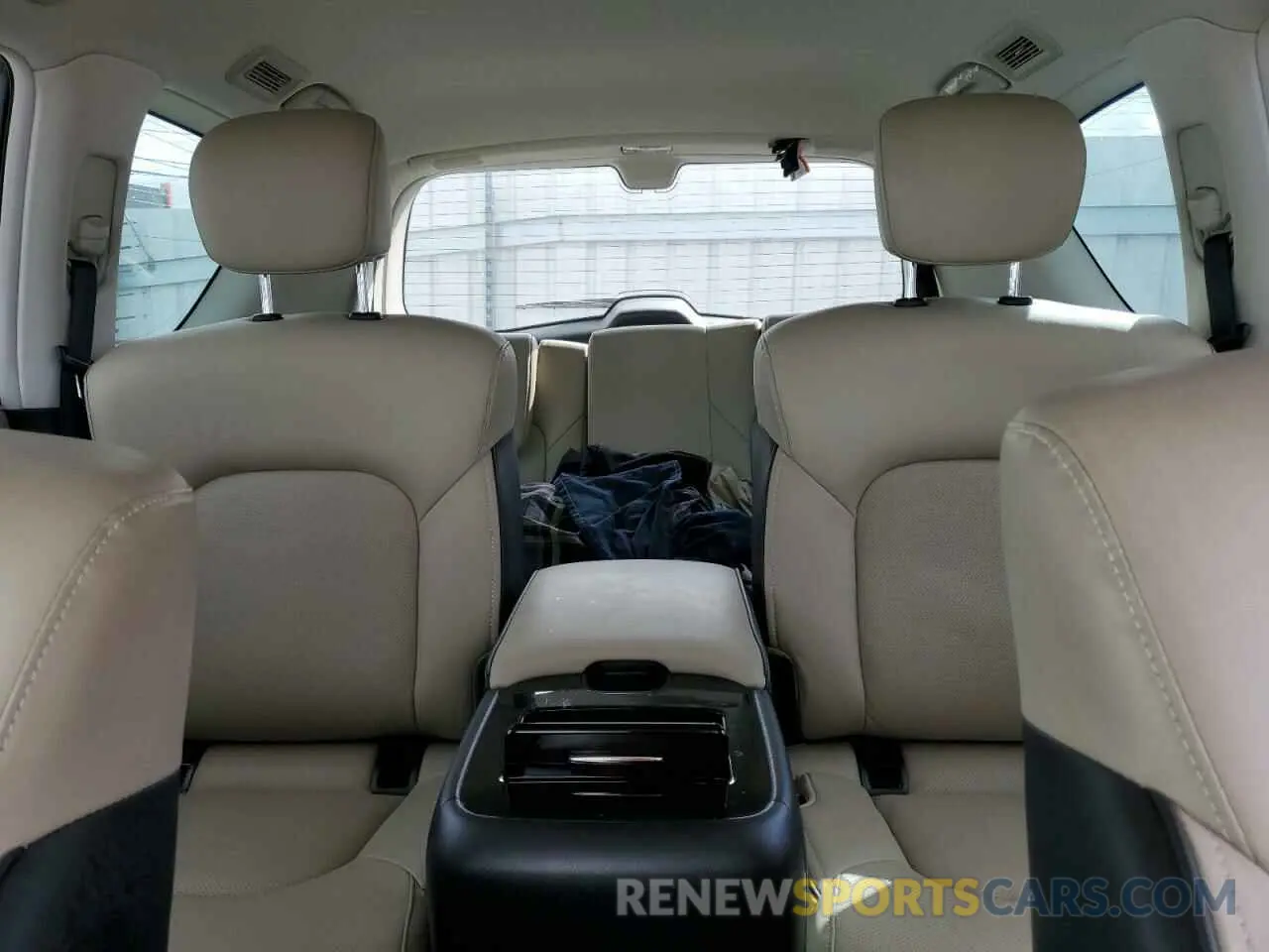 10 Photograph of a damaged car JN8AZ2AF5N9741437 INFINITI QX80 2022