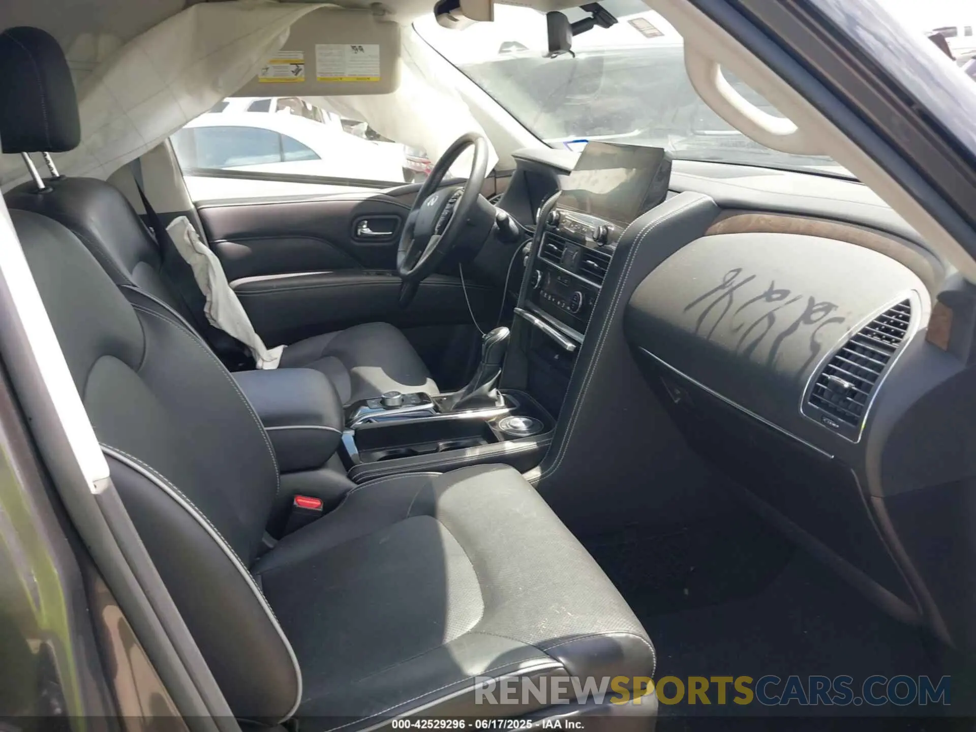 5 Photograph of a damaged car JN8AZ2AD1P9875217 INFINITI QX80 2023