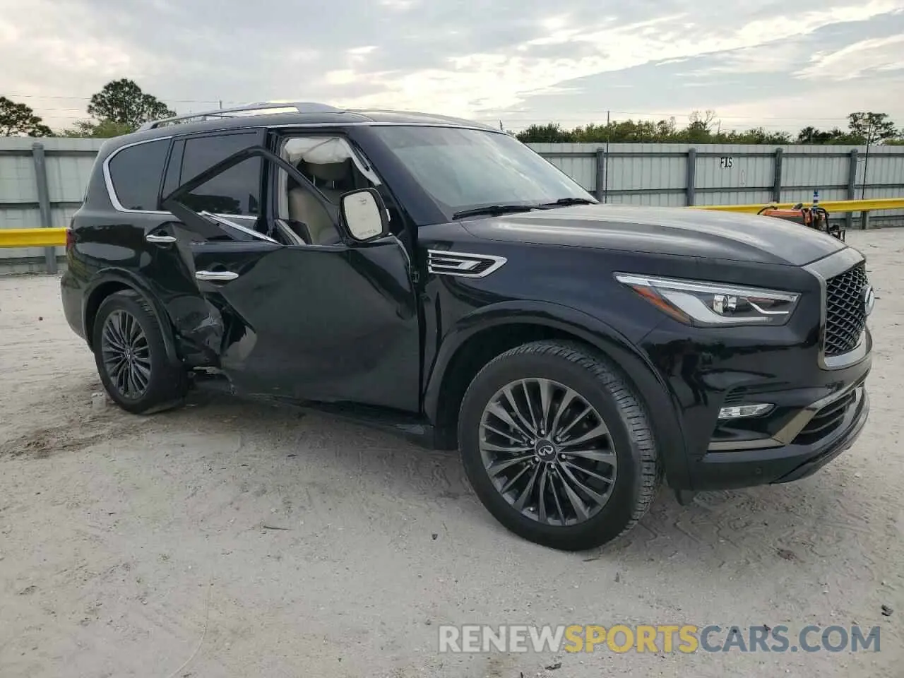 4 Photograph of a damaged car JN8AZ2AE8P9307684 INFINITI QX80 2023