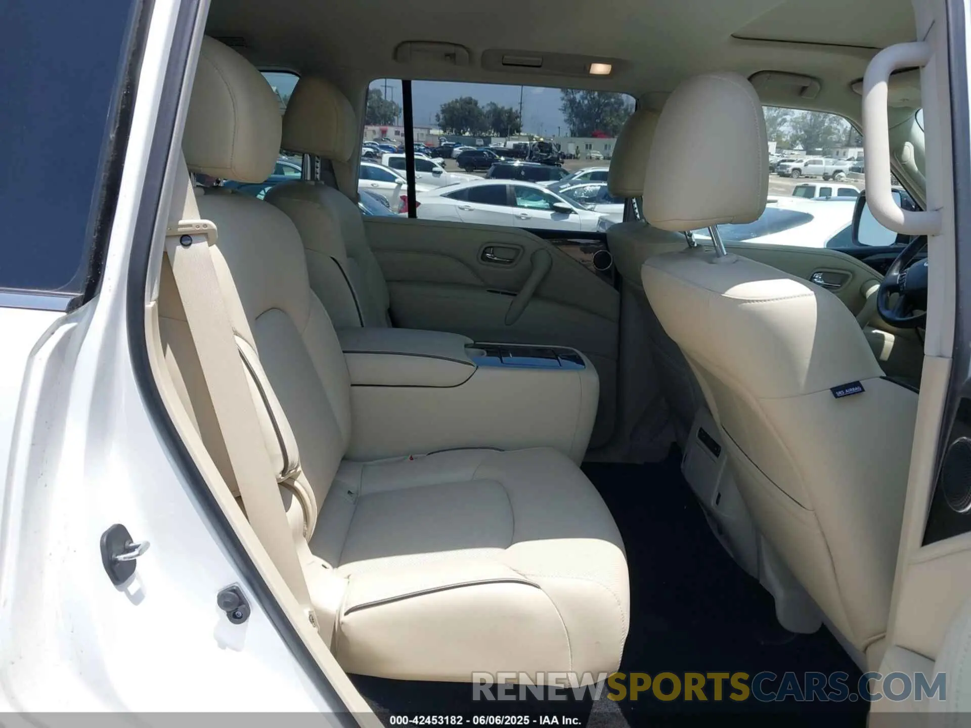 8 Photograph of a damaged car JN8AZ2AF0P9755202 INFINITI QX80 2023