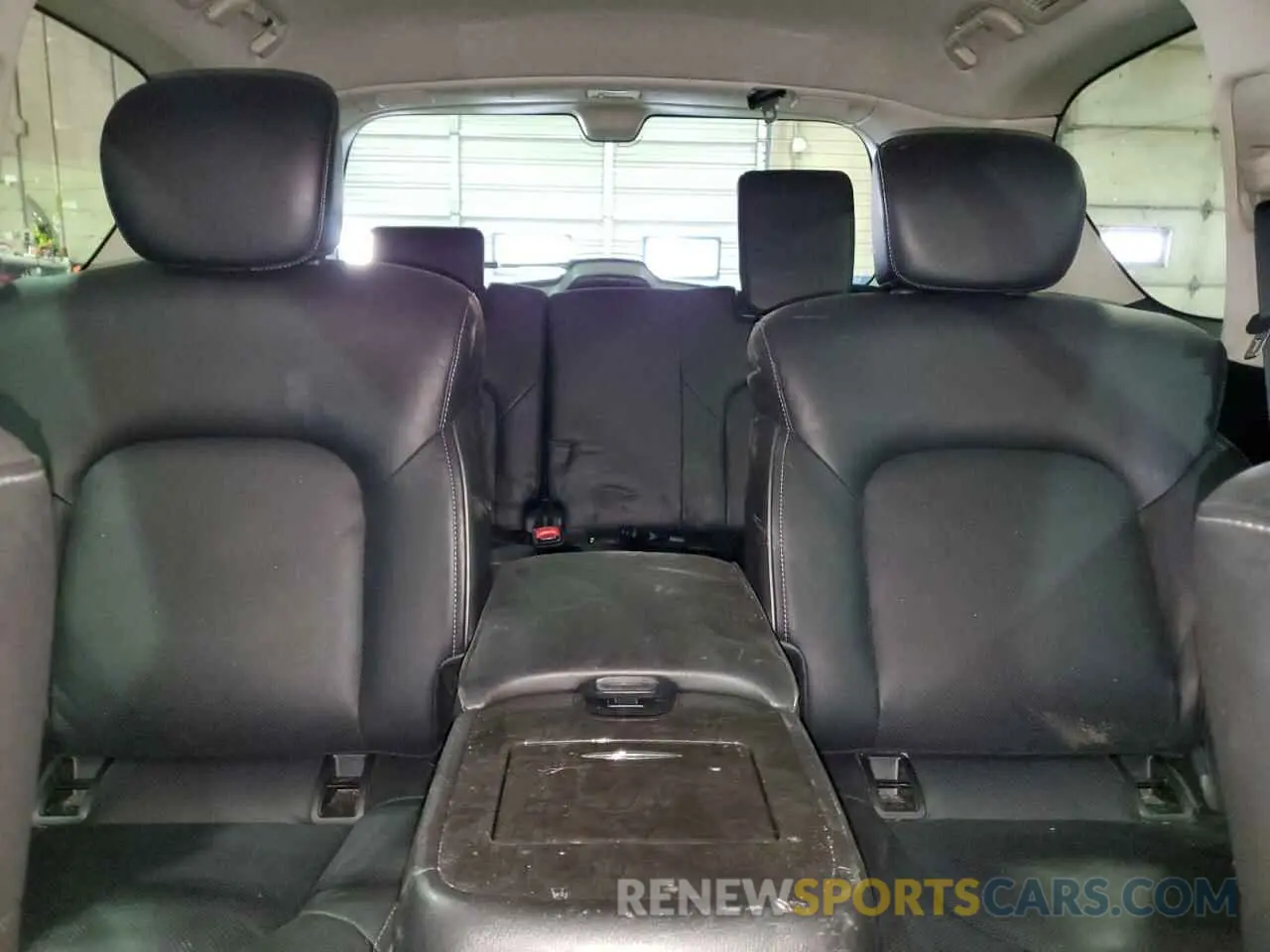 10 Photograph of a damaged car JN8AZ2AE9R9327462 INFINITI QX80 2024