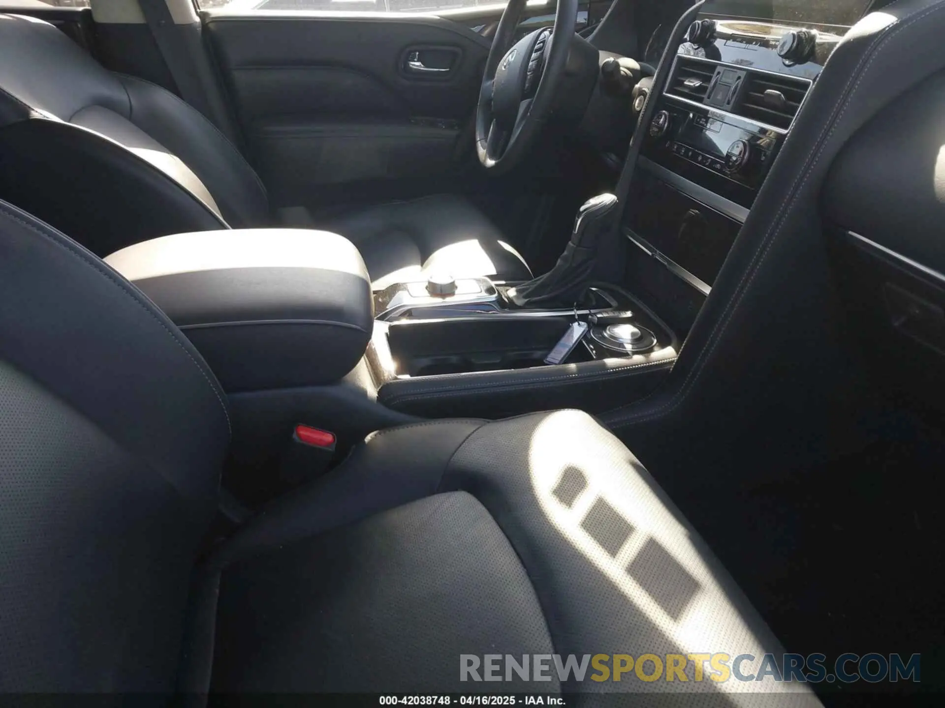 5 Photograph of a damaged car JN8AZ2AF9R9765066 INFINITI QX80 2024