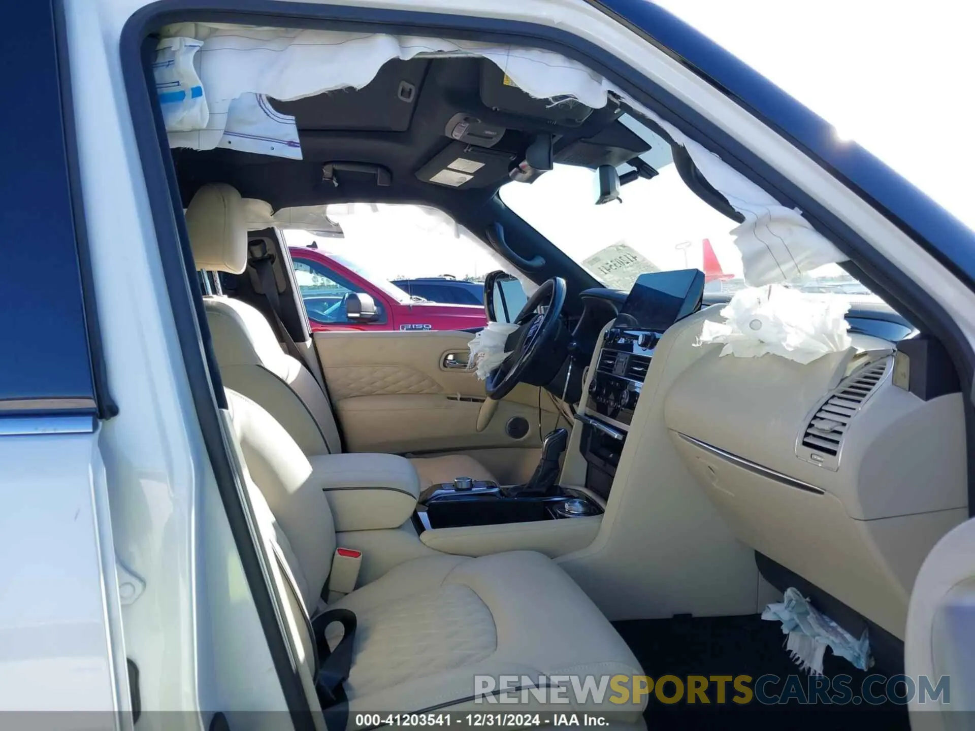 5 Photograph of a damaged car JN8AZ2BE6R9330821 INFINITI QX80 2024