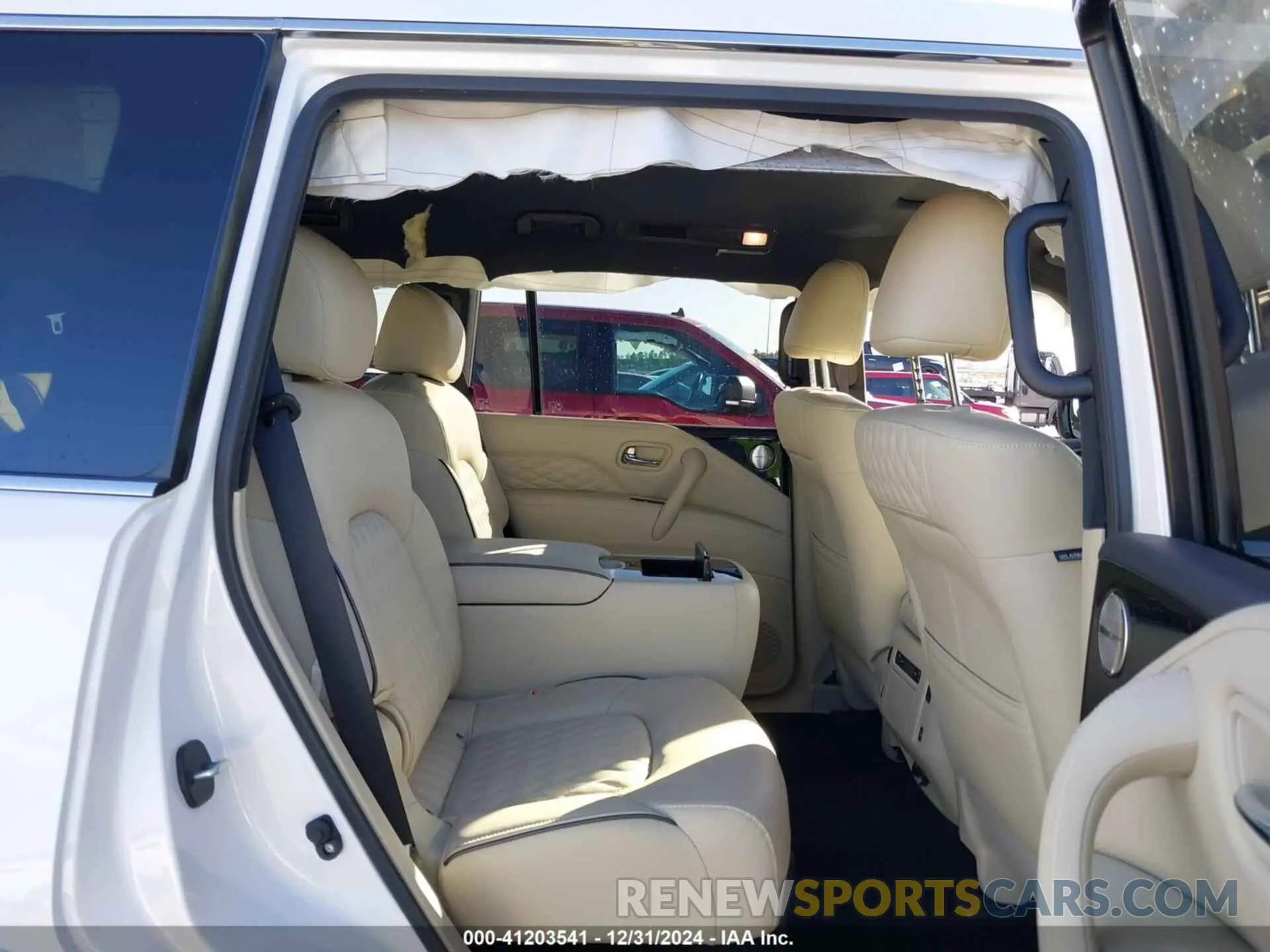 8 Photograph of a damaged car JN8AZ2BE6R9330821 INFINITI QX80 2024