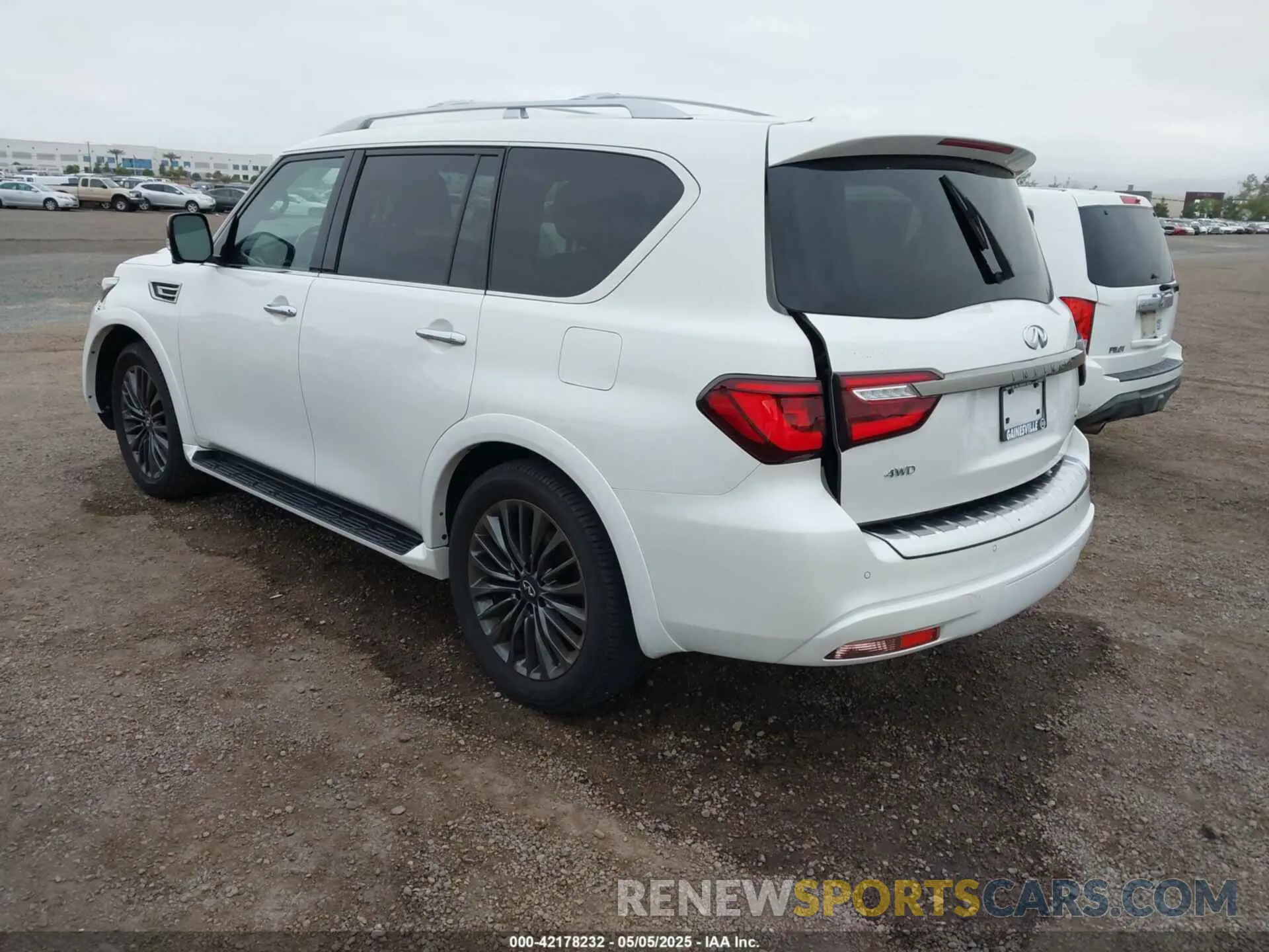 3 Photograph of a damaged car JN8AZ2BE9R9327413 INFINITI QX80 2024