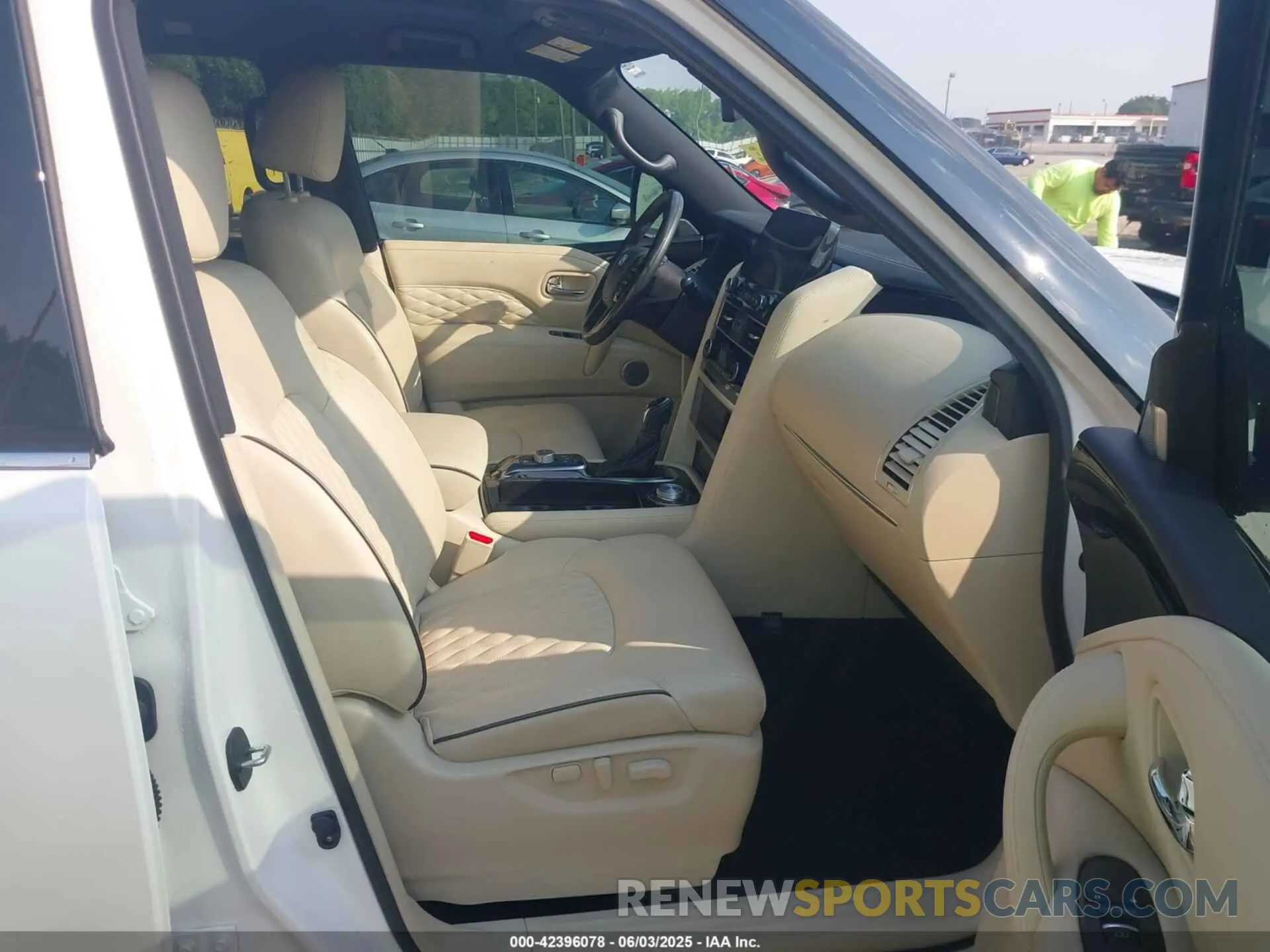 5 Photograph of a damaged car JN8AZ2BE9R9328741 INFINITI QX80 2024