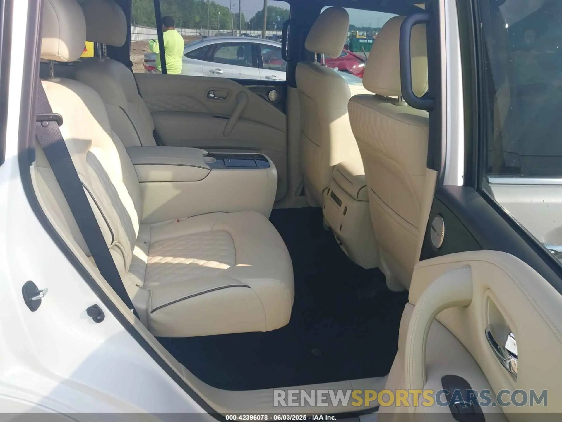 8 Photograph of a damaged car JN8AZ2BE9R9328741 INFINITI QX80 2024