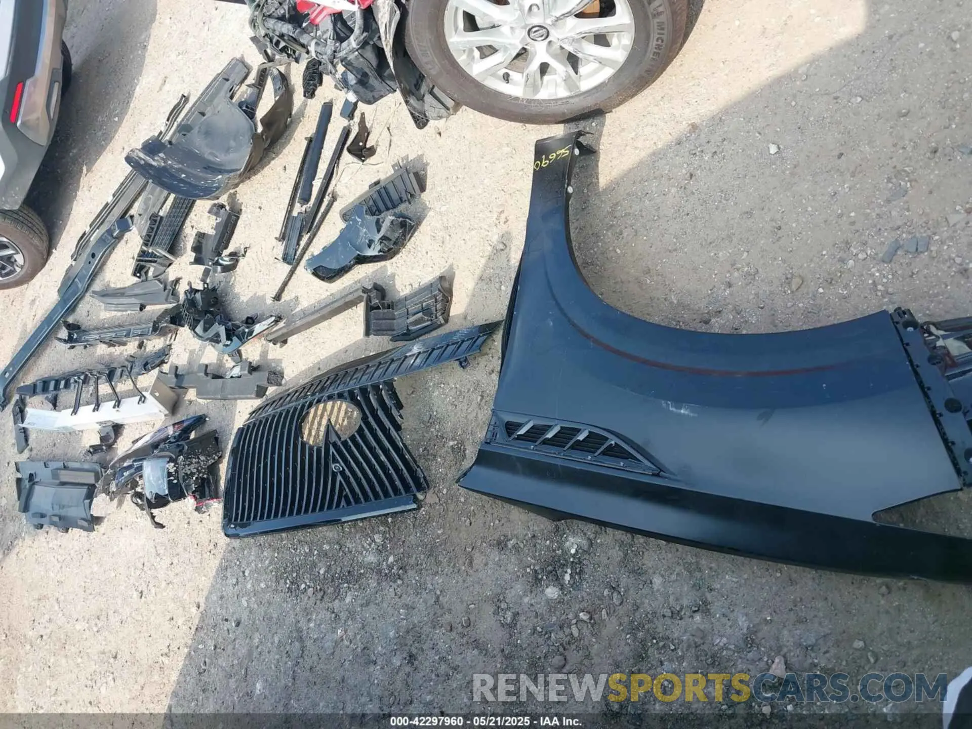 19 Photograph of a damaged car JN8AZ3BA5S9000872 INFINITI QX80 2025