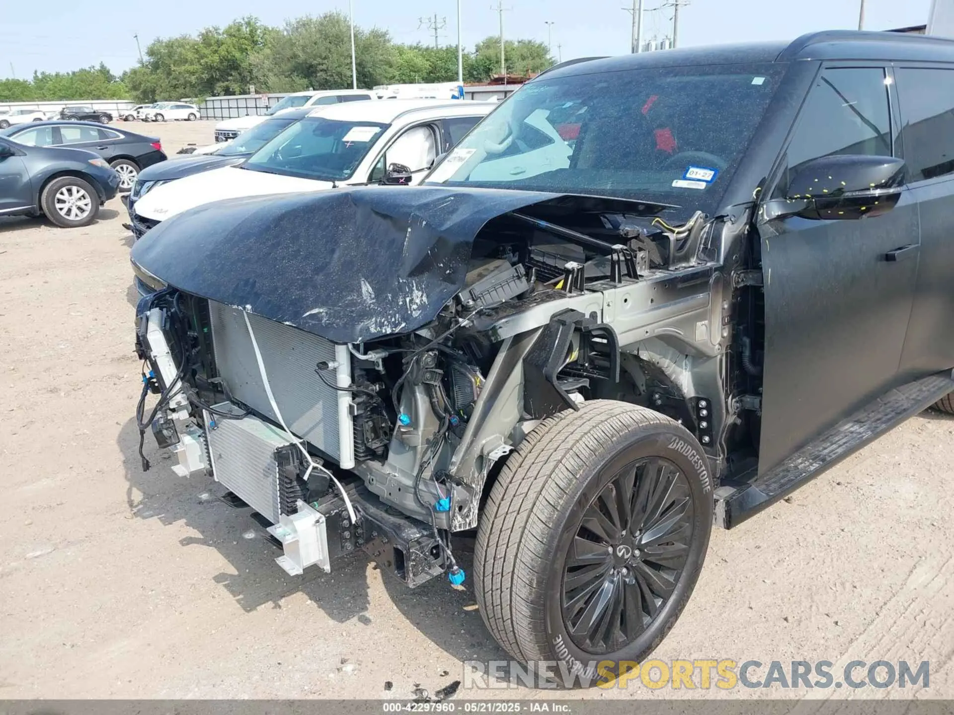 6 Photograph of a damaged car JN8AZ3BA5S9000872 INFINITI QX80 2025