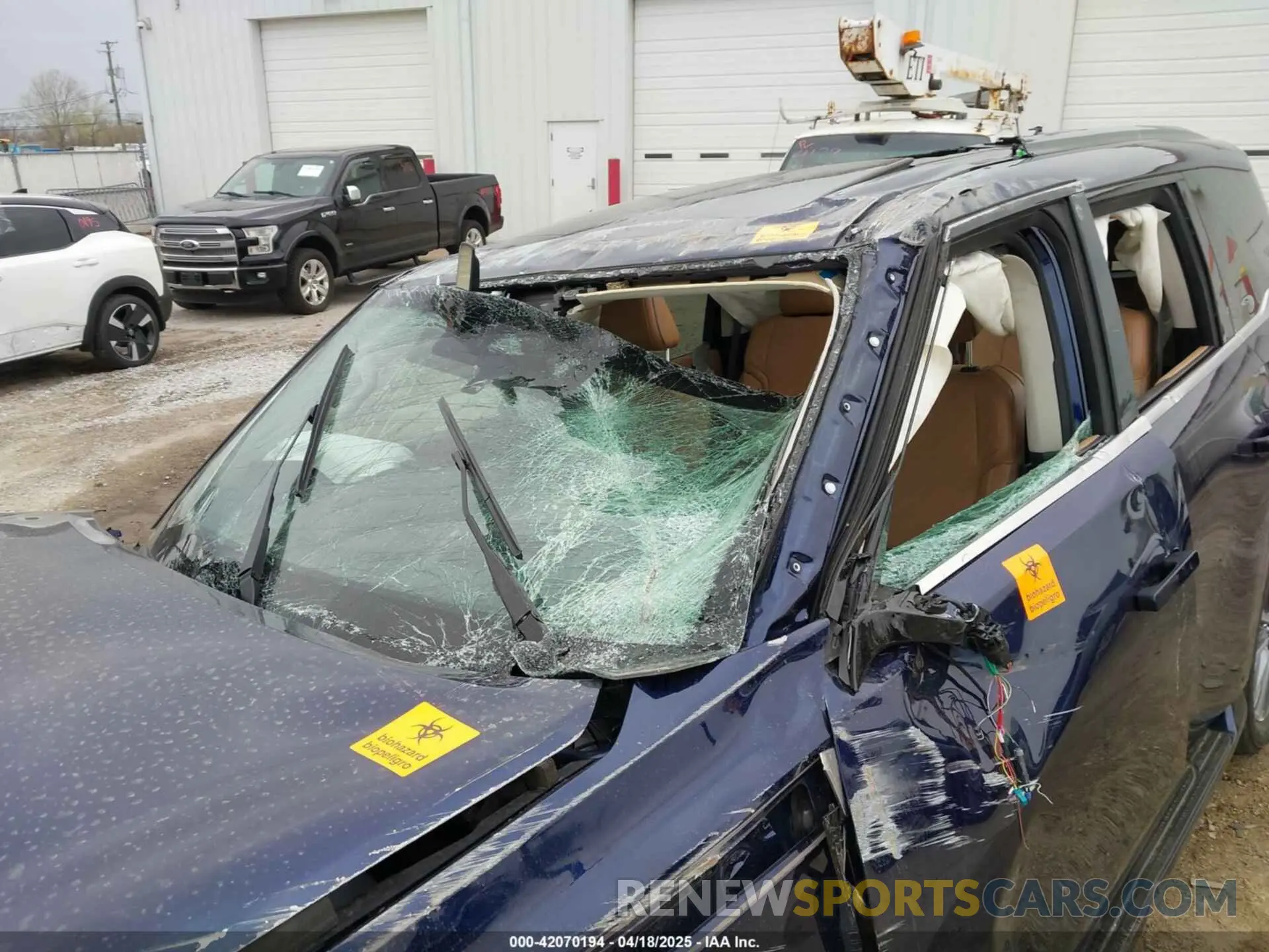 6 Photograph of a damaged car JN8AZ3BB1S9404731 INFINITI QX80 2025