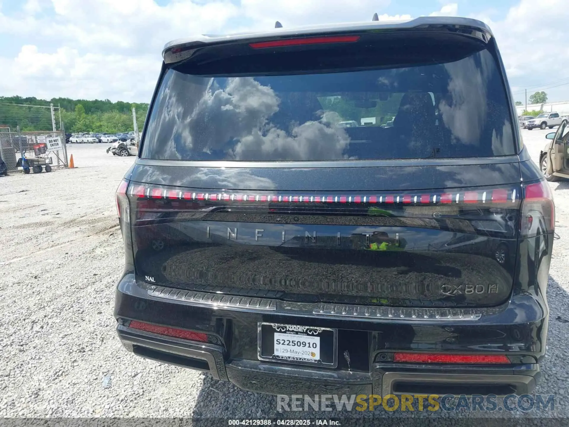 16 Photograph of a damaged car JN8AZ3CC9S9603386 INFINITI QX80 2025