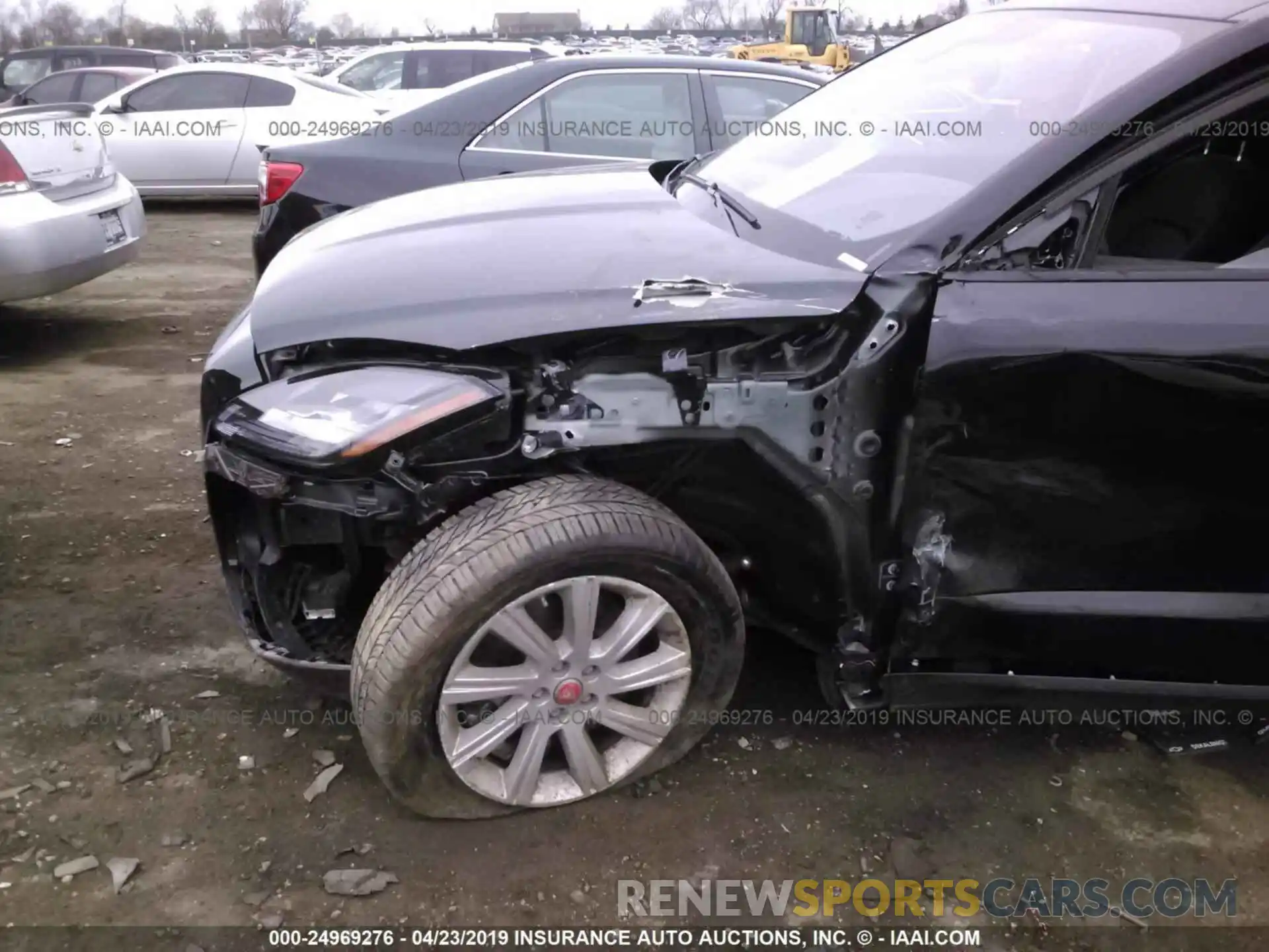 6 Photograph of a damaged car SADFJ2FX0K1Z40047 JAGUAR E-PACE 2019