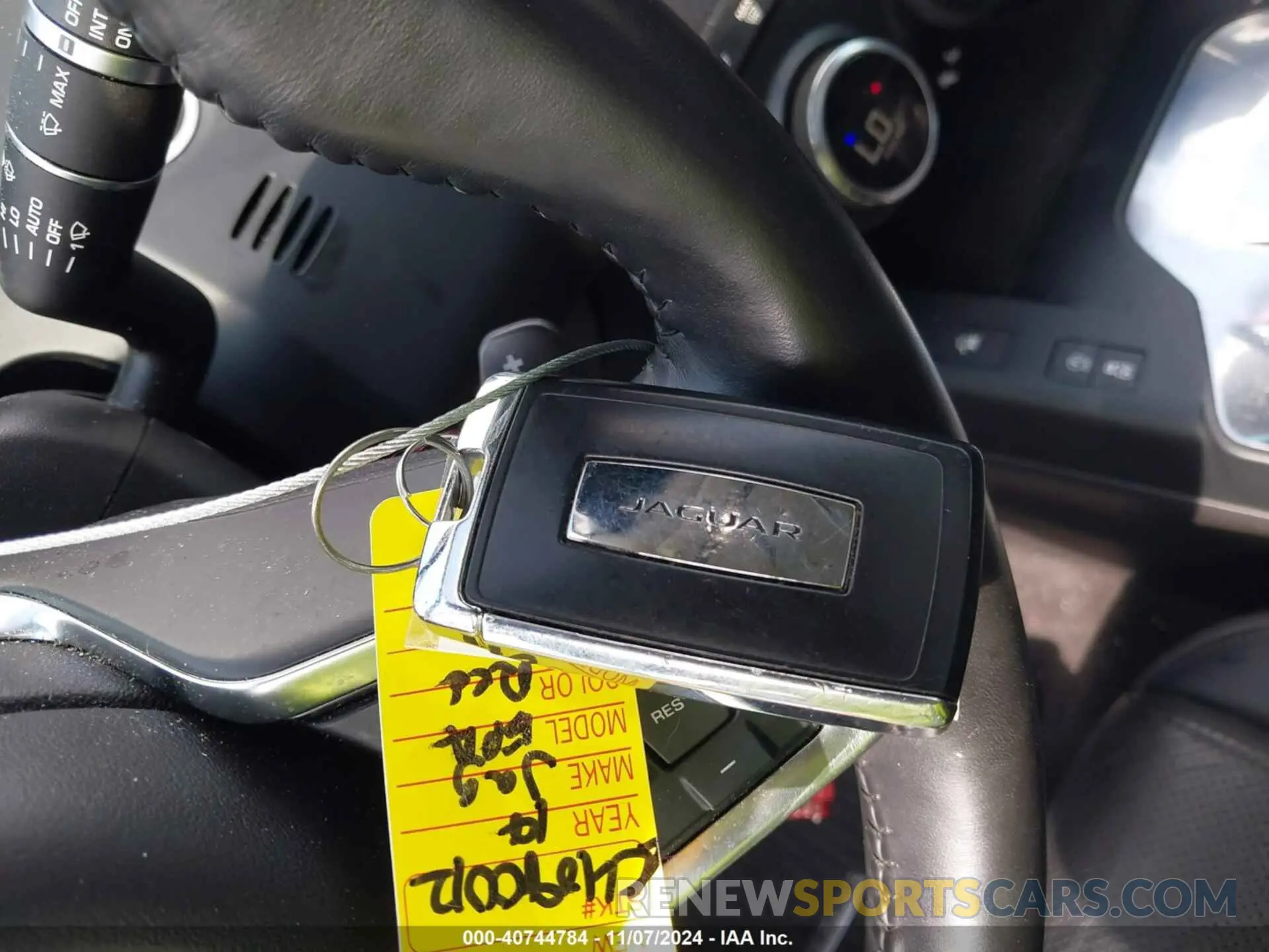 11 Photograph of a damaged car SADFJ2FX3K1Z46618 JAGUAR E-PACE 2019
