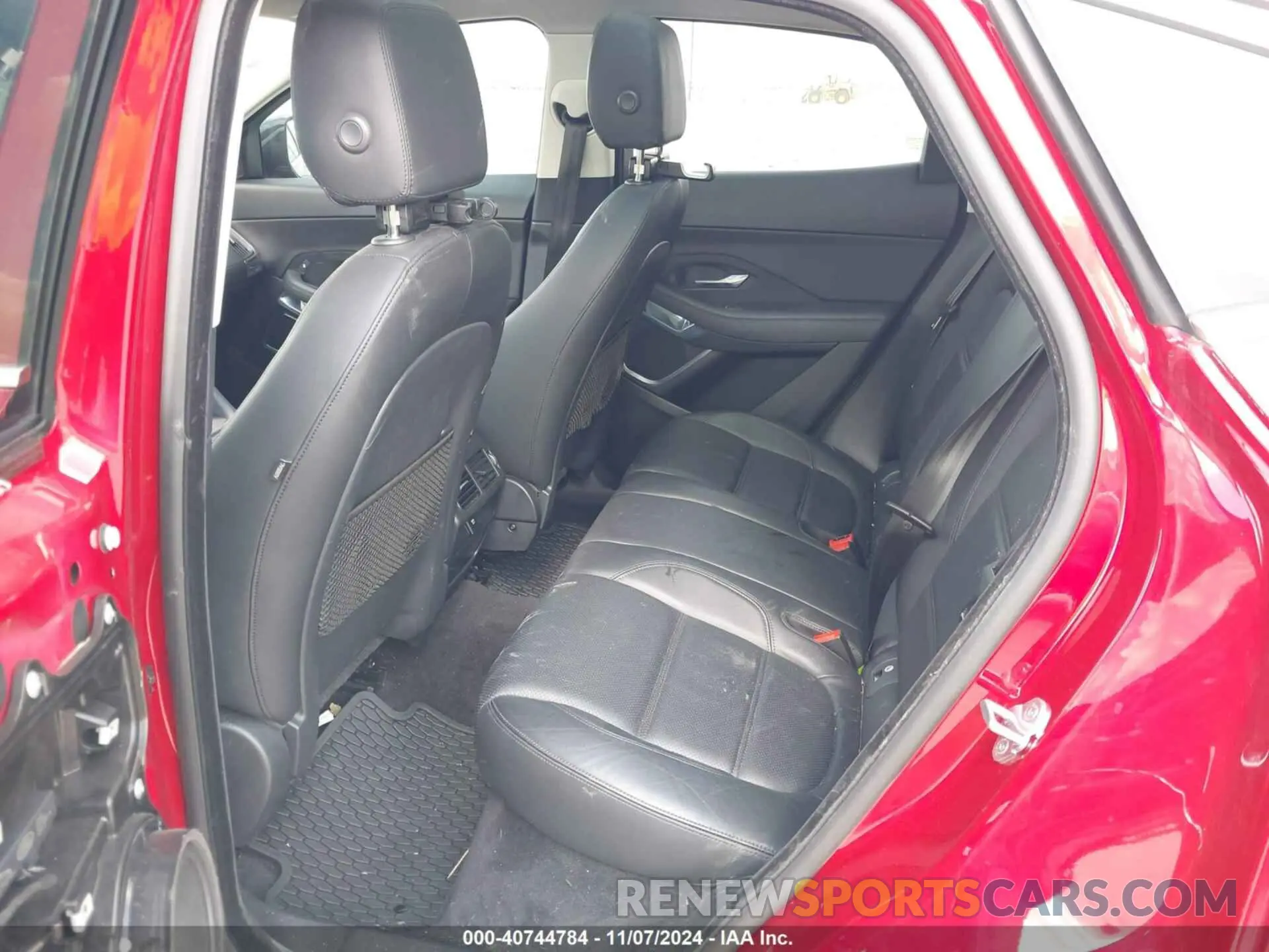 8 Photograph of a damaged car SADFJ2FX3K1Z46618 JAGUAR E-PACE 2019