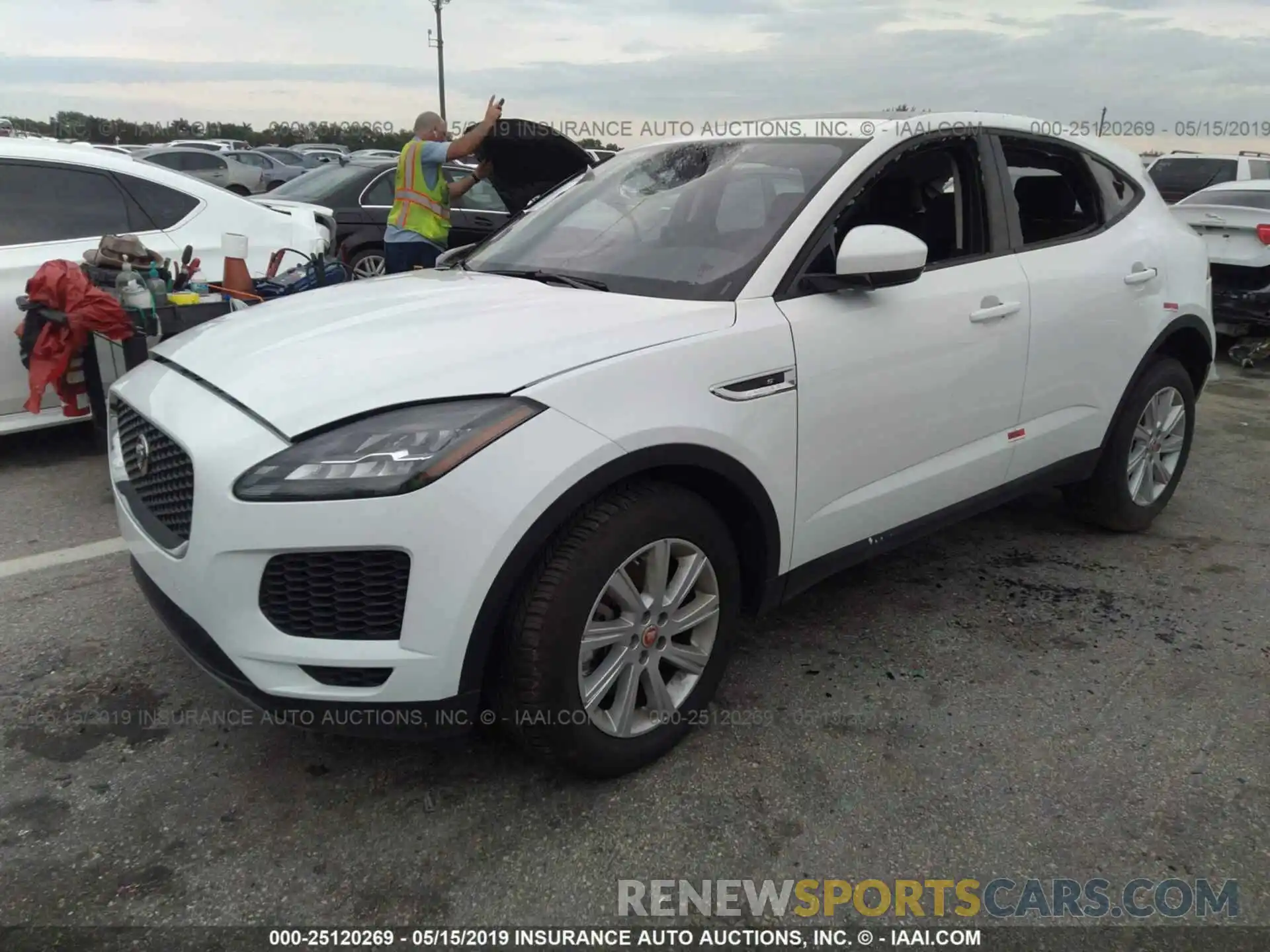 2 Photograph of a damaged car SADFJ2FX6K1Z42465 JAGUAR E-PACE 2019