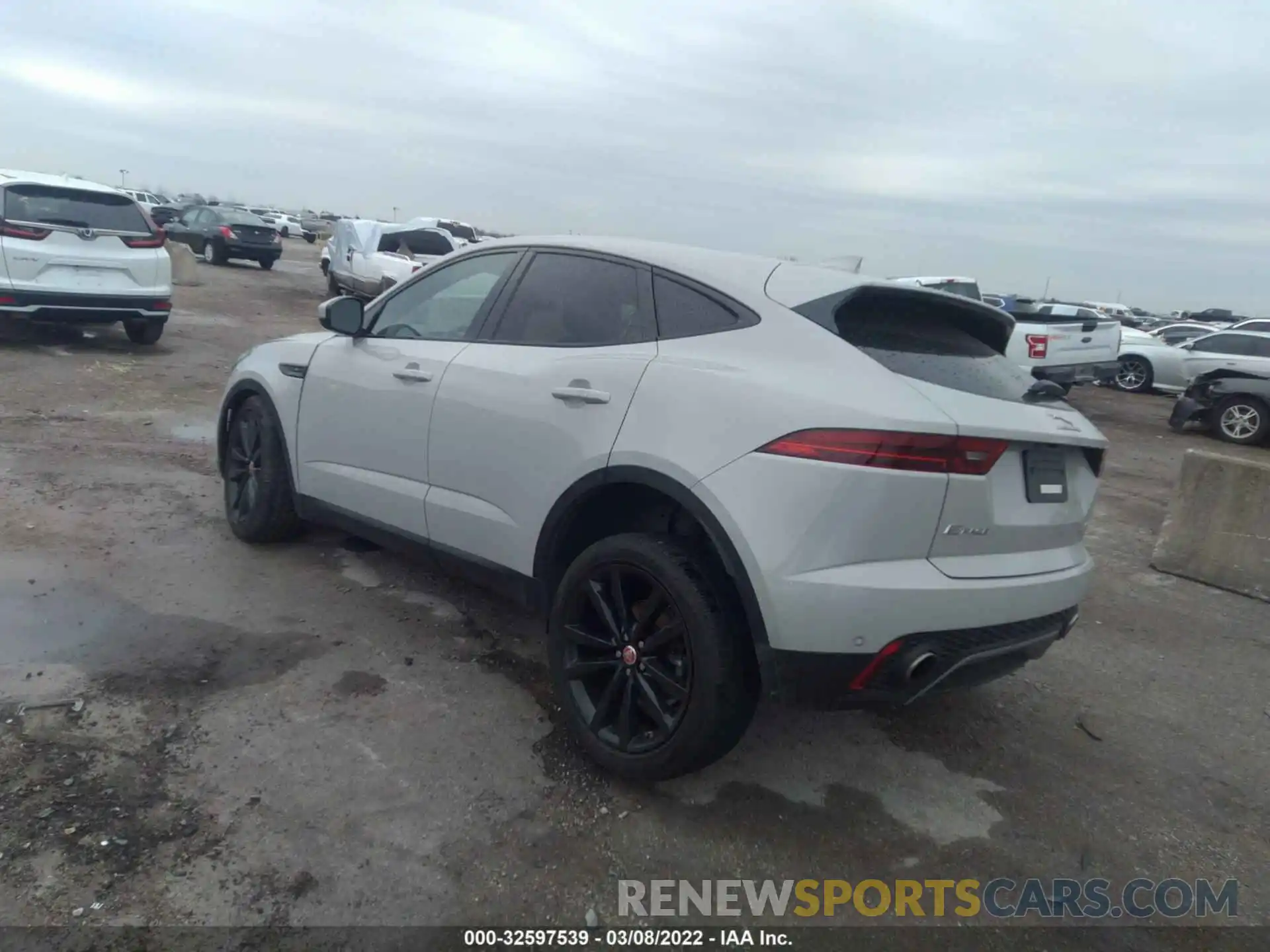 3 Photograph of a damaged car SADFJ2FX9K1Z36384 JAGUAR E-PACE 2019