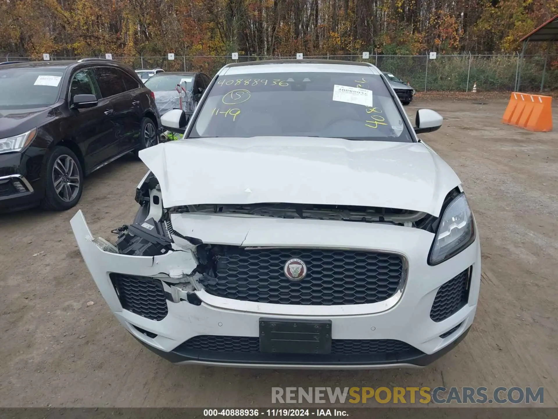 12 Photograph of a damaged car SADFJ2FX9K1Z43027 JAGUAR E-PACE 2019