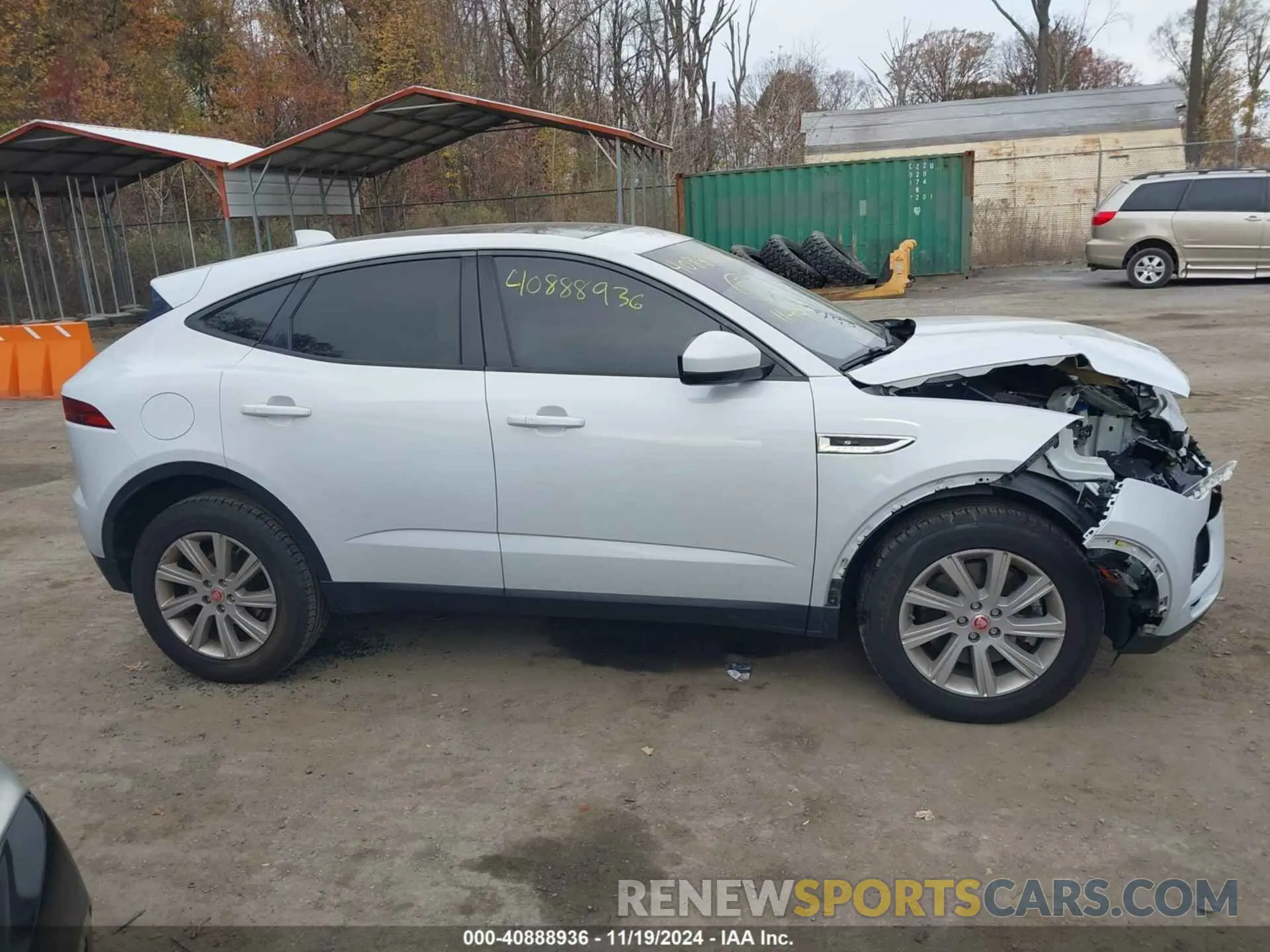 13 Photograph of a damaged car SADFJ2FX9K1Z43027 JAGUAR E-PACE 2019