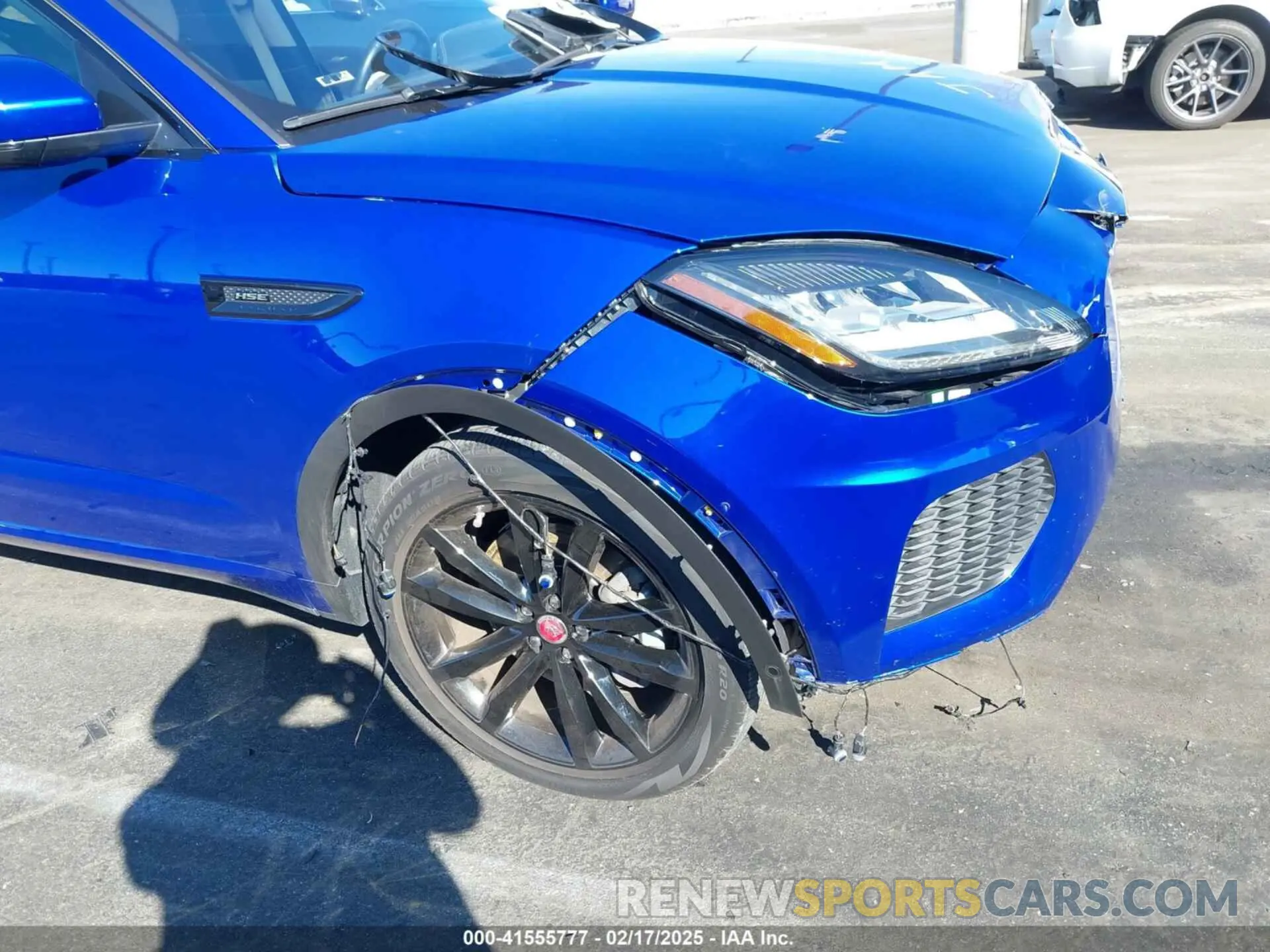 12 Photograph of a damaged car SADFM2GX8K1Z63615 JAGUAR E-PACE 2019
