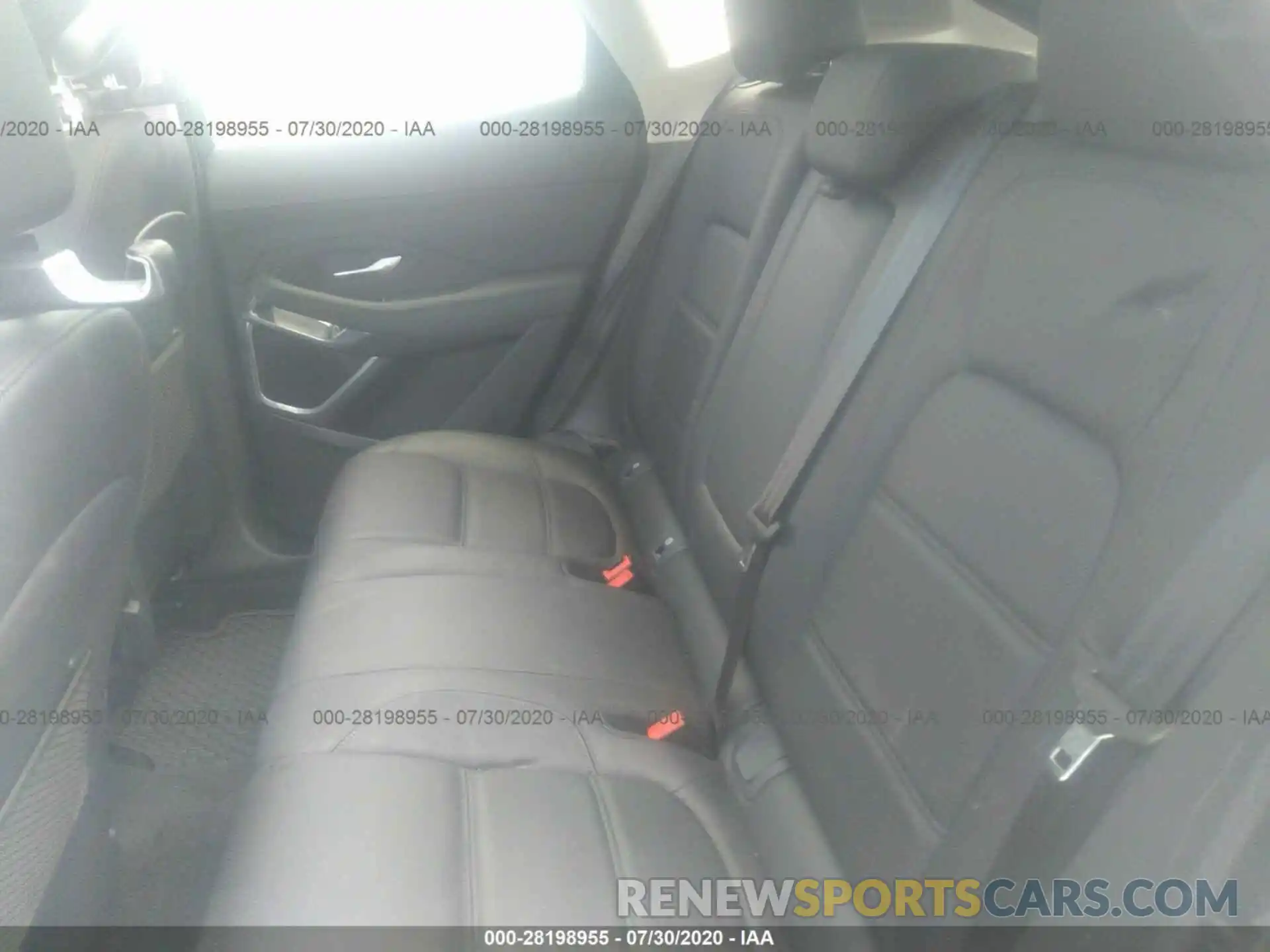 8 Photograph of a damaged car SADFP2FX2K1243885 JAGUAR E-PACE 2019