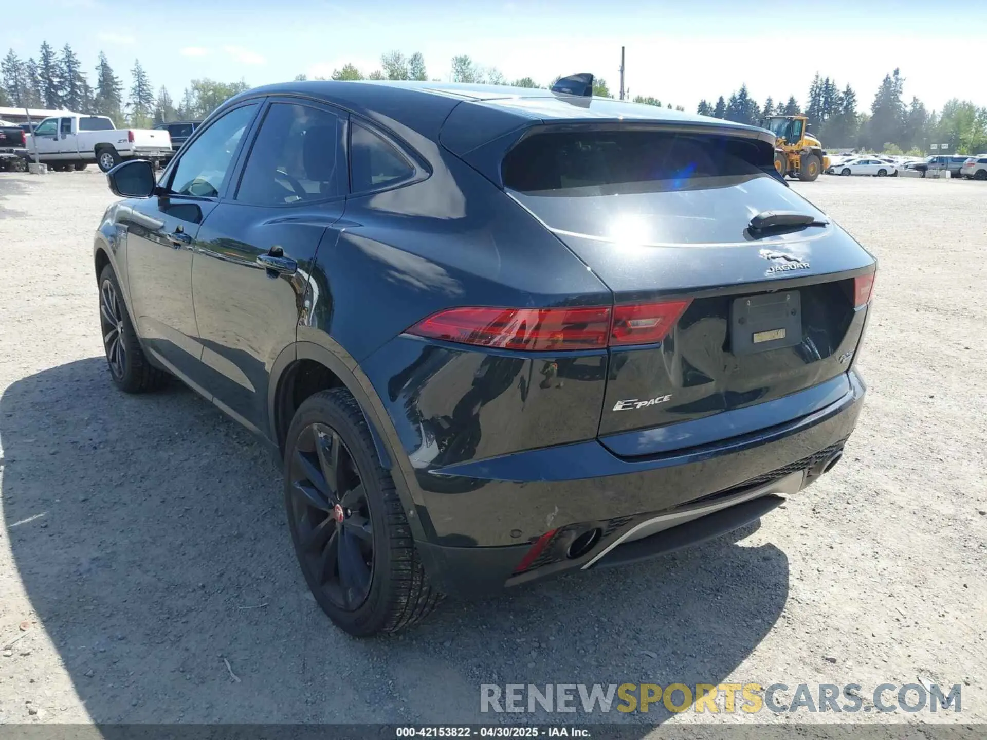 3 Photograph of a damaged car SADFP2FX2K1Z47628 JAGUAR E-PACE 2019