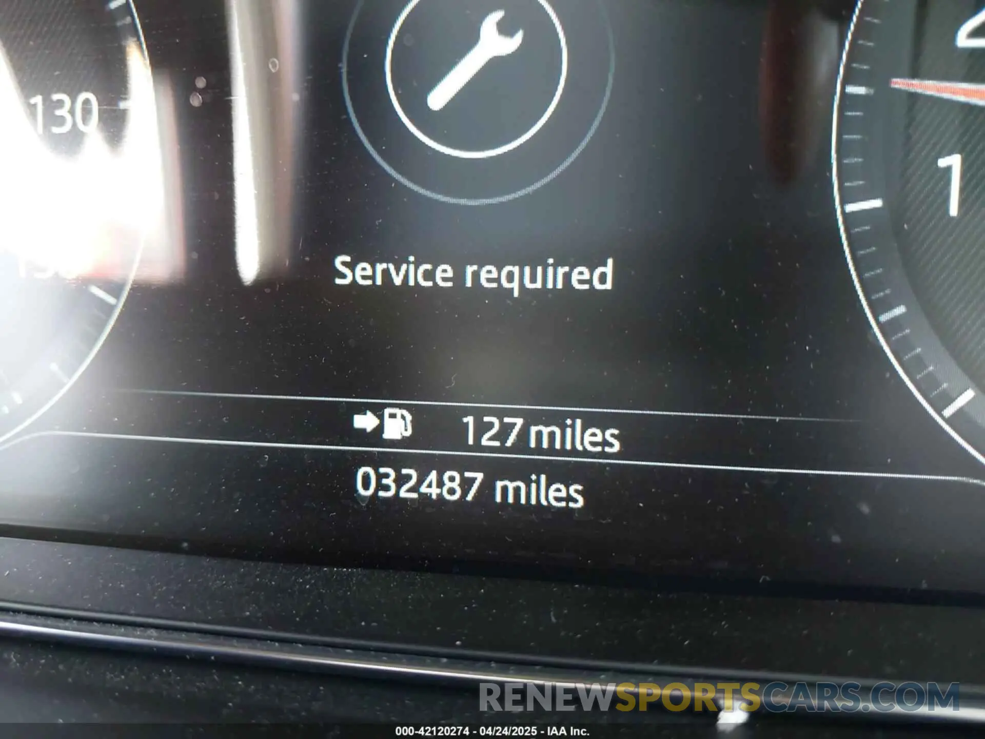 15 Photograph of a damaged car SADFP2FX8K1Z70007 JAGUAR E-PACE 2019