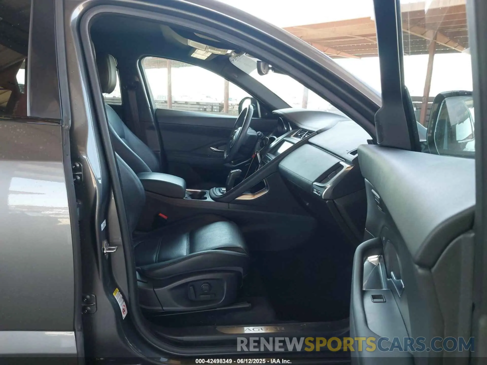 5 Photograph of a damaged car SADFP2FX9K1Z63955 JAGUAR E-PACE 2019