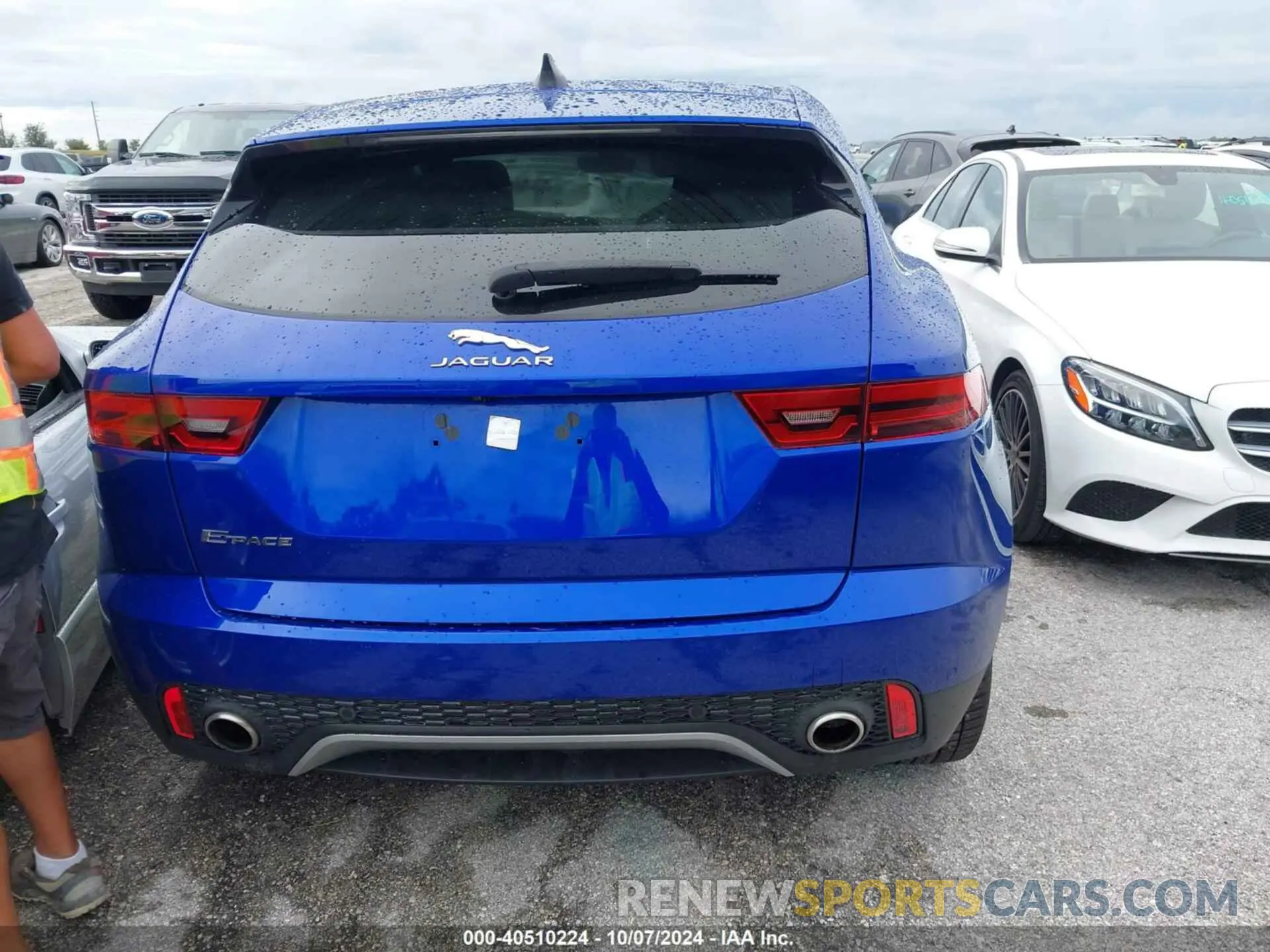 15 Photograph of a damaged car SADFK2FX1L1Z86906 JAGUAR E-PACE 2020