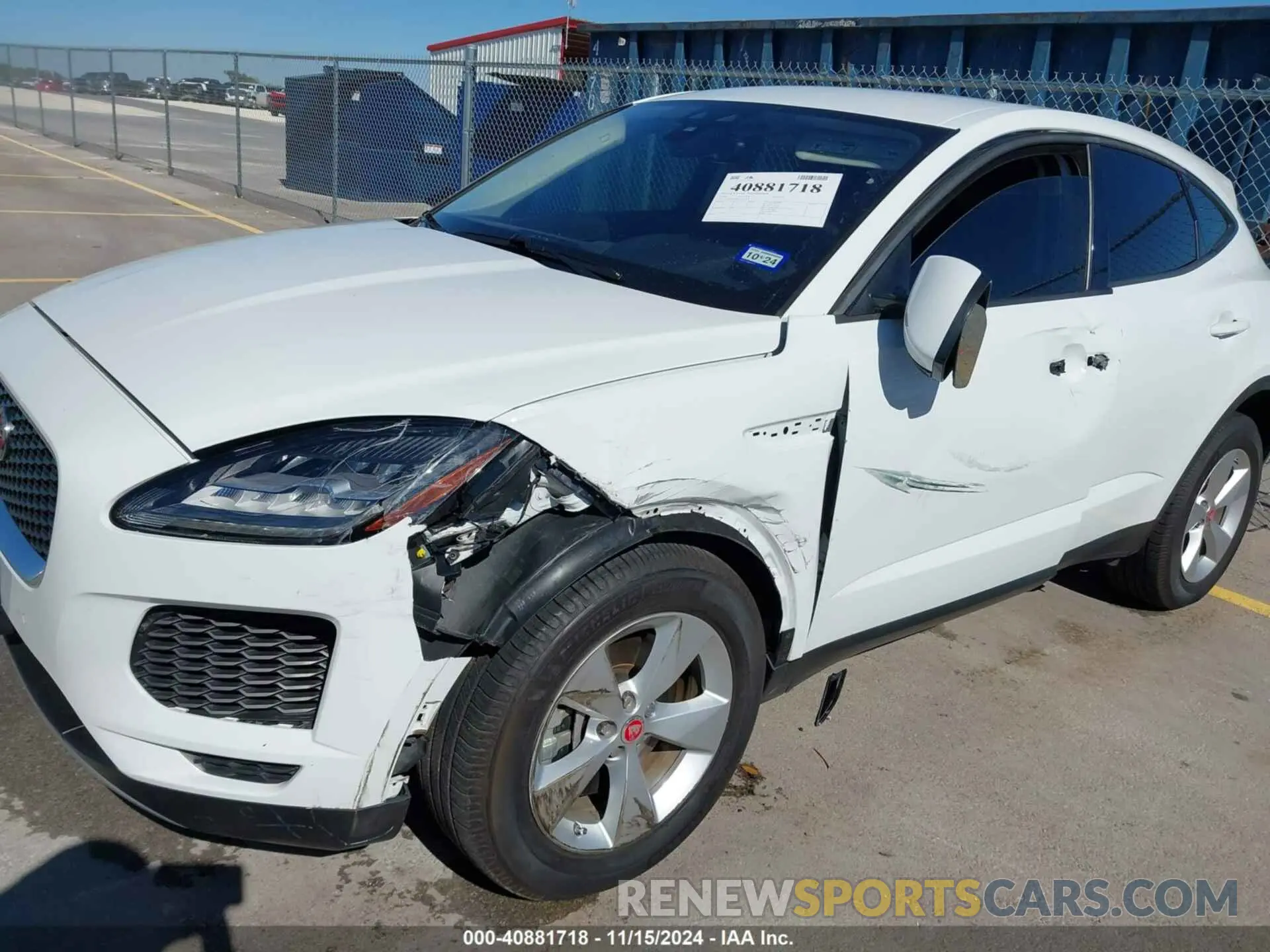 6 Photograph of a damaged car SADFK2FX4L1Z91310 JAGUAR E-PACE 2020